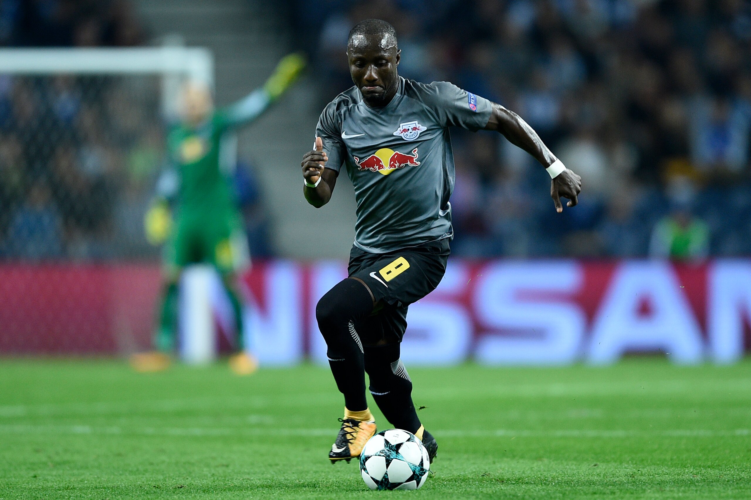 PORTO, PORTUGAL - NOVEMBER 01: Naby Keita of RB Leipzig in action during the UEFA Champions League group G match between FC Porto and RB Leipzig at Estadio do Dragao on November 1, 2017 in Porto, Portugal. (Photo by Octavio Passos/Getty Images)