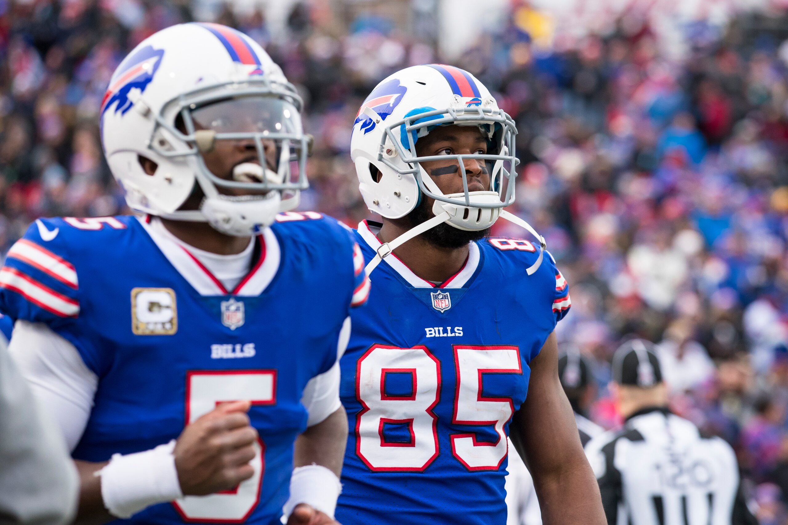 ORCHARD PARK, NY - NOVEMBER 12:  Tyrod Taylor #5 and Charles Clay #85 of the Buffalo Bills look towards the scoreboard after a New Orleans Saints caught an interception between the pair during the third quarter at New Era Field on November 12, 2017 in Orc