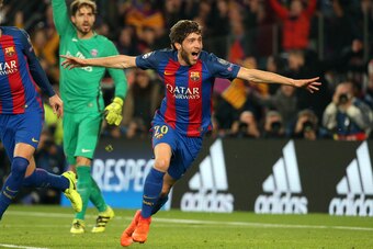 BARCELONA, SPAIN - MARCH 8: Sergi Roberto of FC Barcelona celebrates scoring the 6th and winning goal for Barca during the UEFA Champions League Round of 16 second leg match between FC Barcelona and Paris Saint-Germain (PSG) at Camp Nou on March 8, 2017 i