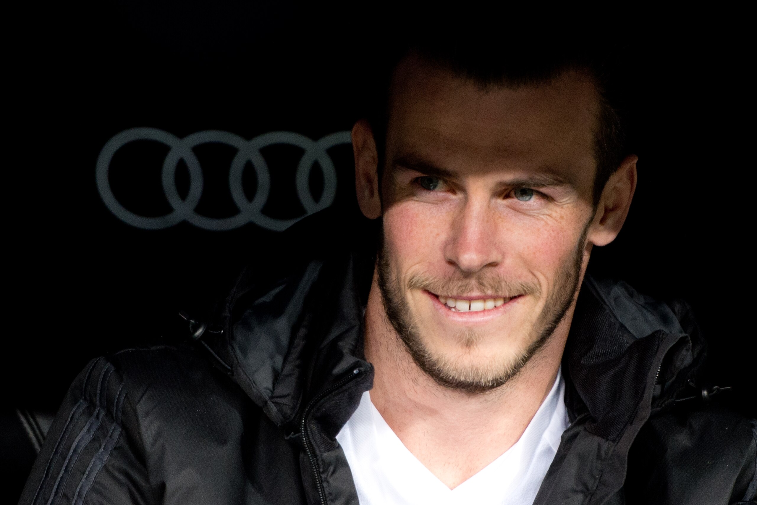 MADRID, SPAIN - NOVEMBER 28: Gareth Bale, #11 of Real Madrid during the Copa del Rey, Round 33, Second Leg match between Real Madrid v Fuenlabrada at Santiago Bernabeu on November 28, 2017 in Madrid, Spain. (Photo by Sonia Canada/Getty Images)