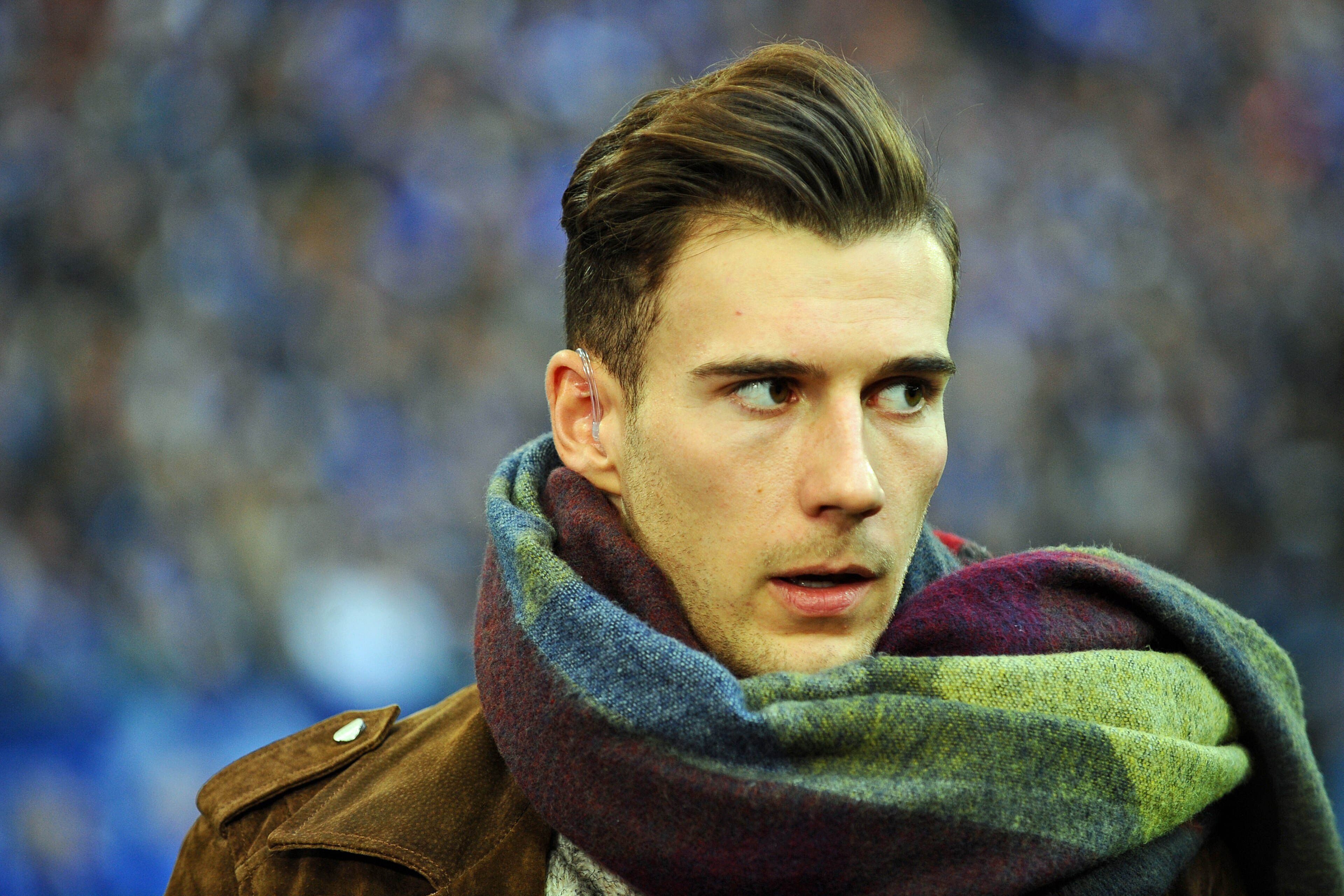 GELSENKIRCHEN, GERMANY - NOVEMBER 19: Leon Goretzka of Schalke looks on during the Bundesliga match between FC Schalke 04 and Hamburger SV at Veltins-Arena on November 19, 2017 in Gelsenkirchen, Germany. (Photo by TF-Images/TF-Images via Getty Images) GELSENKIRCHEN, GERMANY - NOVEMBER 19: Leon Goretzka of Schalke looks on during the Bundesliga match between FC Schalke 04 and Hamburger SV at Veltins-Arena on November 19, 2017 in Gelsenkirchen, Germany. (Photo by TF-Images/TF-Images via Getty Images)