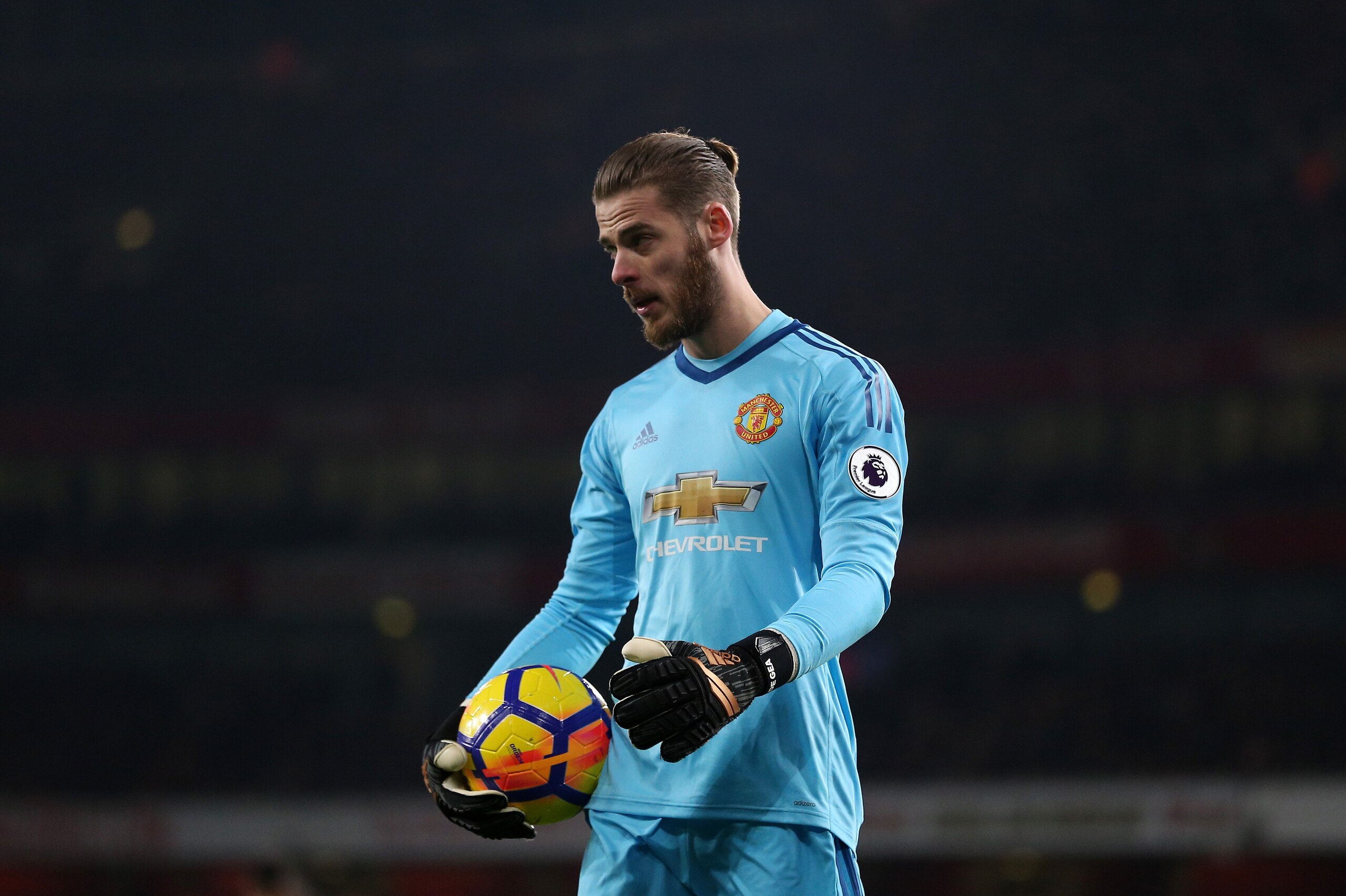 LONDON, ENGLAND - DECEMBER 02: David De Gea of Manchester United during the Premier League match between Arsenal and Manchester United at Emirates Stadium on December 2, 2017 in London, England. (Photo by James Baylis - AMA/Getty Images)