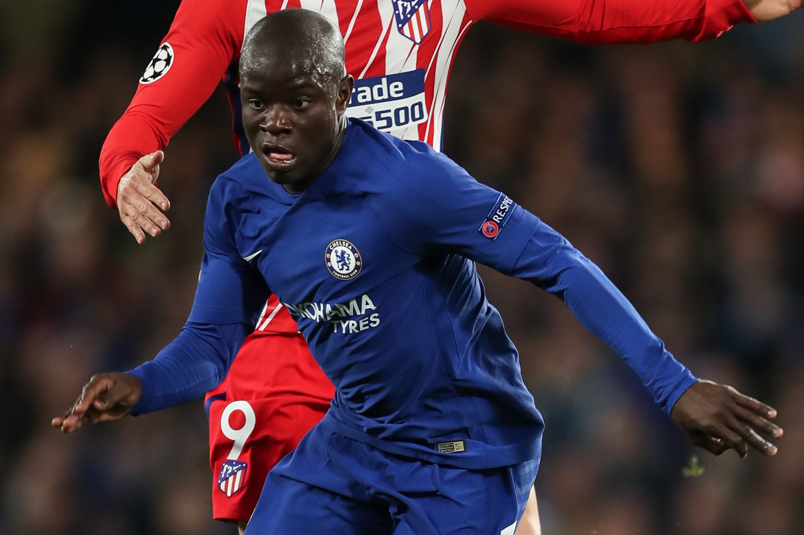 LONDON, ENGLAND - DECEMBER 05: Ngolo Kante of Chelsea and Fernando Torres of Atletico Madrid during the UEFA Champions League group C match between Chelsea FC and Atletico Madrid at Stamford Bridge on December 5, 2017 in London, United Kingdom. (Photo by LONDON, ENGLAND - DECEMBER 05: Ngolo Kante of Chelsea and Fernando Torres of Atletico Madrid during the UEFA Champions League group C match between Chelsea FC and Atletico Madrid at Stamford Bridge on December 5, 2017 in London, United Kingdom. (Photo by