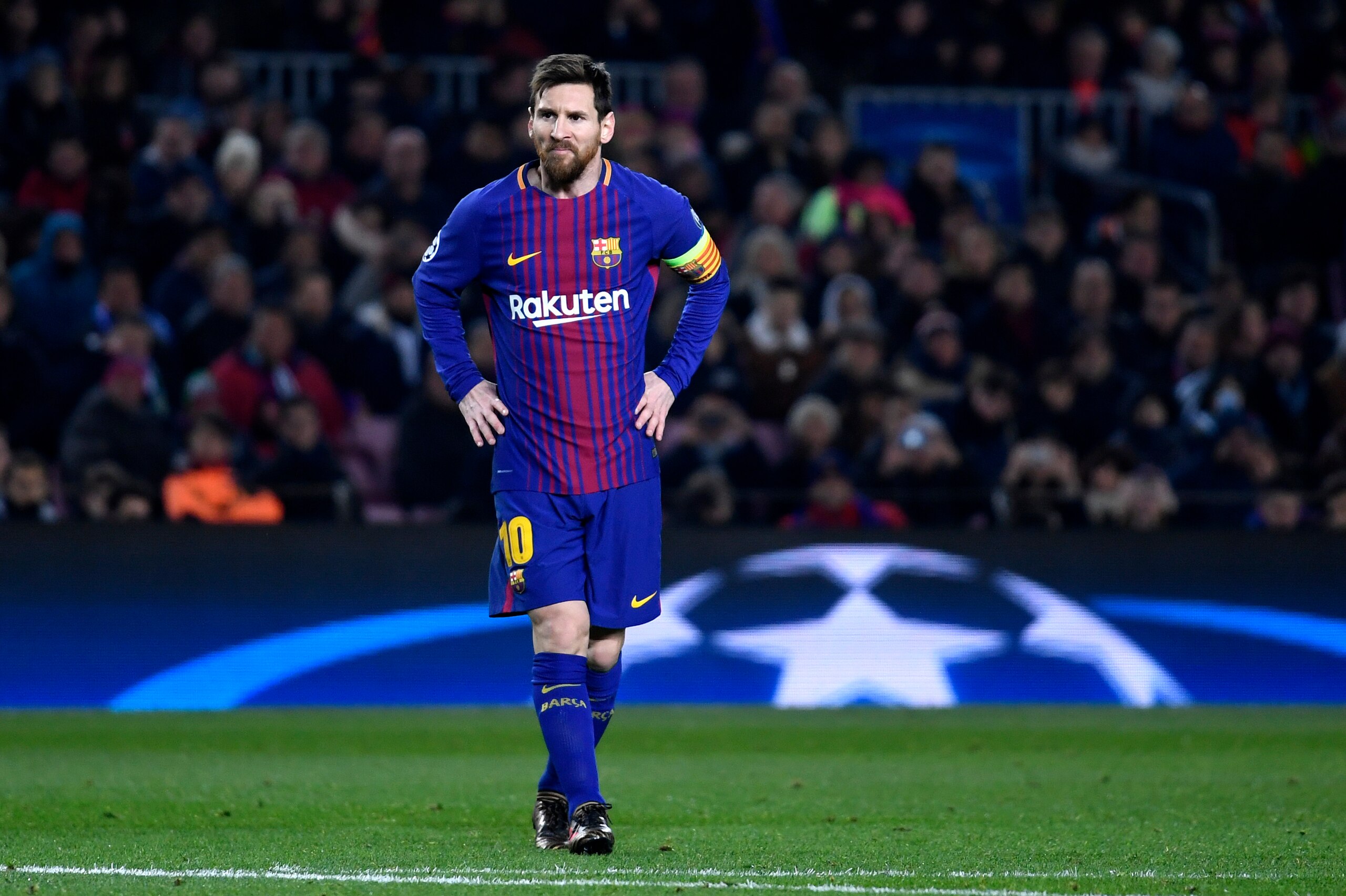 BARCELONA, SPAIN - DECEMBER 05:  Lionel Messi of Barcelona looks on during the UEFA Champions League group D match between FC Barcelona and Sporting CP at Camp Nou on December 5, 2017 in Barcelona, Spain.  (Photo by Alex Caparros/Getty Images)