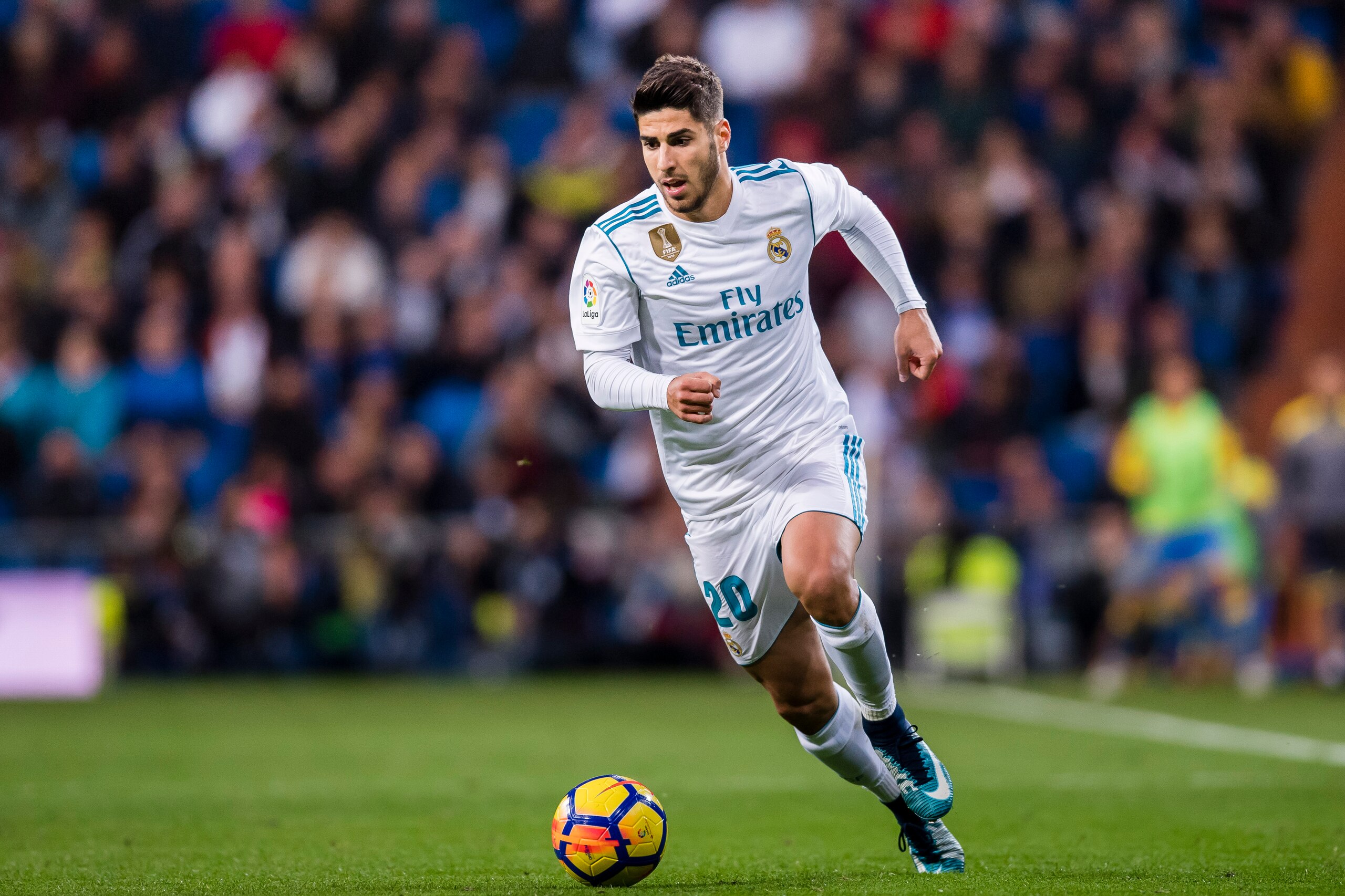 MADRID, SPAIN - NOVEMBER 05: Marco Asensio Willemsen of Real Madrid in action during the La Liga 2017-18 match between Real Madrid and UD Las Palmas at Estadio Santiago Bernabeu on November 05 2017 in Madrid, Spain. (Photo by Power Sport Images/Getty Imag