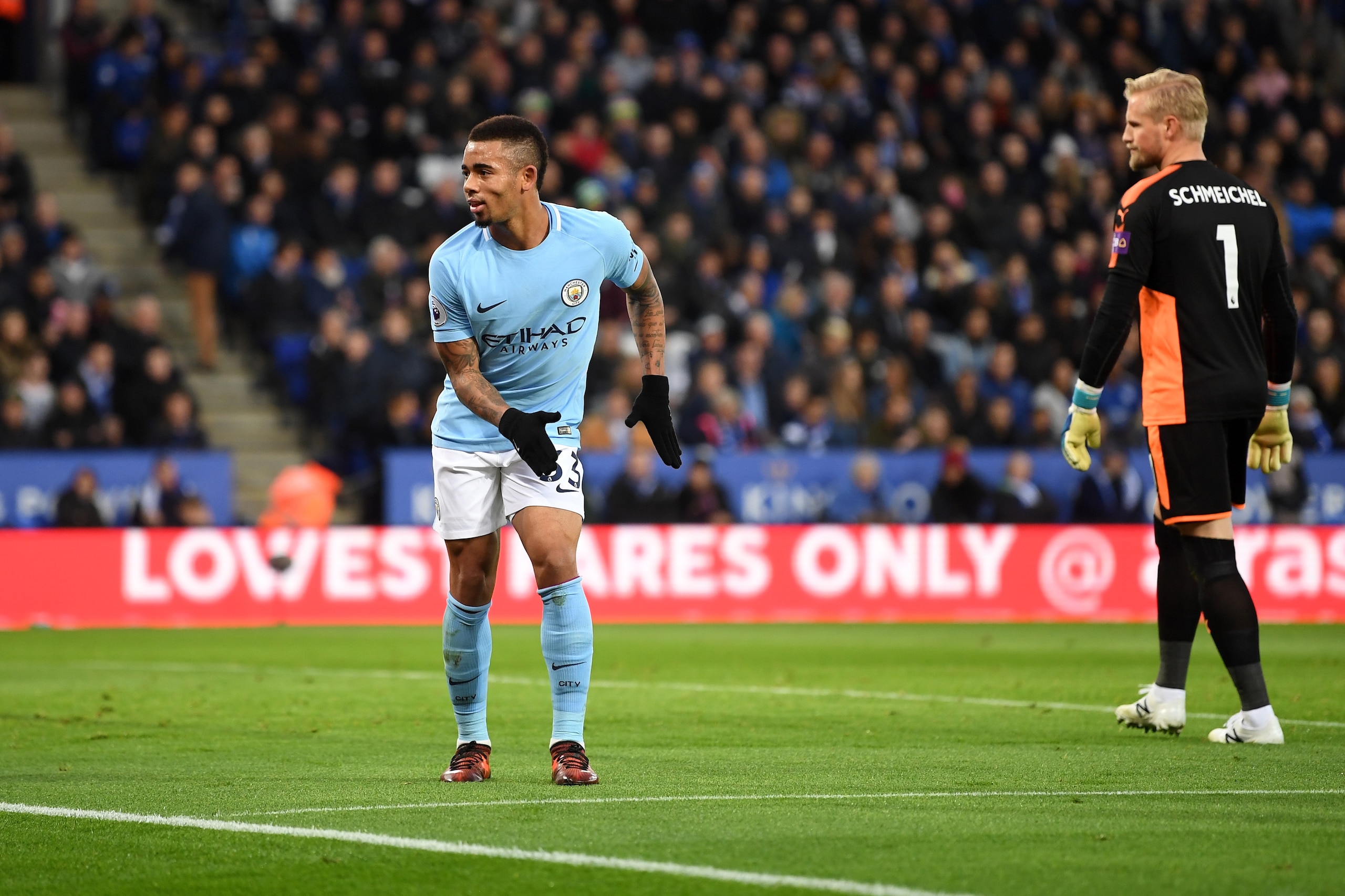 LEICESTER, ENGLAND - NOVEMBER 18:  Gabriel Jesus of Manchester City celebrates scoring the opening goal during the Premier League match between Leicester City and Manchester City at The King Power Stadium on November 18, 2017 in Leicester, England.  (Phot