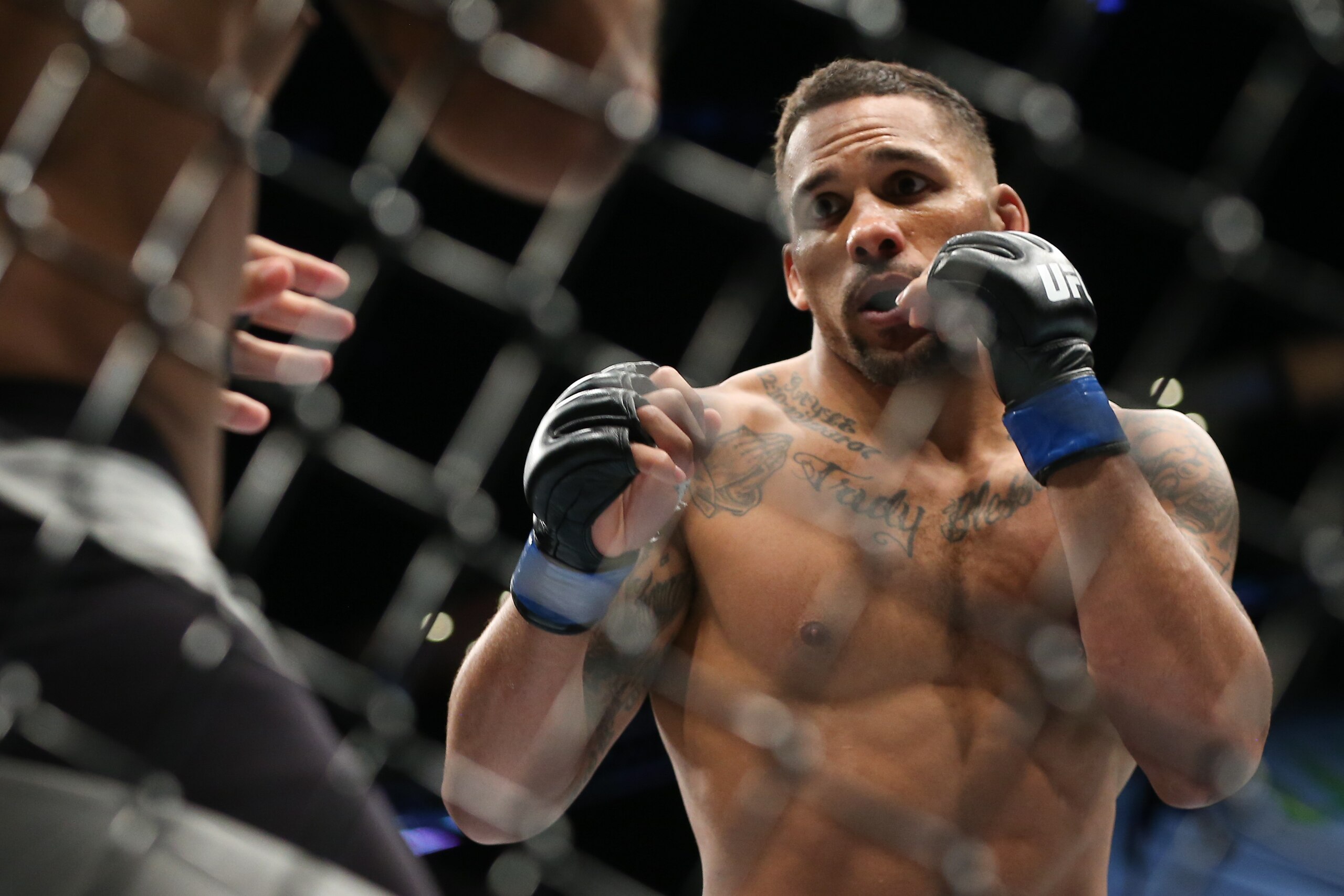 UNIONDALE, NY- JULY 22: Eryk Anders during his UFC Fight Night welterweight bout against Rafael Natal (not shown) at the Nassau Veterans Memorial Coliseum on July 22, 2017 in Uniondale, New York. (Photo by Ed Mulholland/Getty Images) UNIONDALE, NY- JULY 22: Eryk Anders during his UFC Fight Night welterweight bout against Rafael Natal (not shown) at the Nassau Veterans Memorial Coliseum on July 22, 2017 in Uniondale, New York. (Photo by Ed Mulholland/Getty Images)