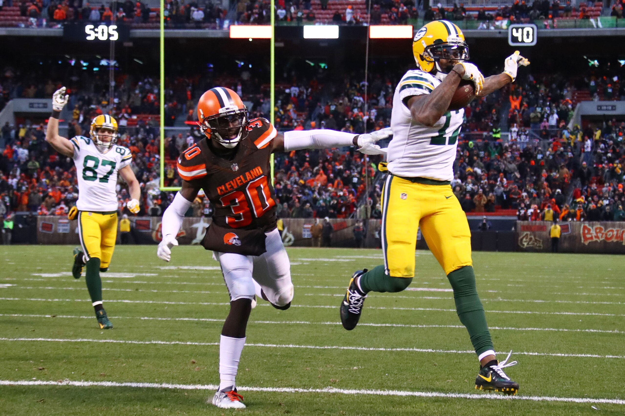 CLEVELAND, OH - DECEMBER 10: Davante Adams #17 of the Green Bay Packers scores the game-winning touchdown in overtime of a 27-21 victory over the Cleveland Browns at FirstEnergy Stadium on December 10, 2017 in Cleveland, Ohio. (Photo by Gregory Shamus/Get