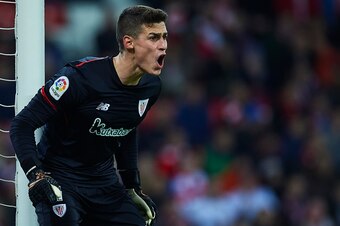 BILBAO, SPAIN - DECEMBER 02:  Kepa Arrizabalaga of Athletic Club reacts during the La Liga match between Athletic Club and Real Madrid at Estadio de San Mames on December 2, 2017 in Bilbao, Spain.  (Photo by Juan Manuel Serrano Arce/Getty Images)