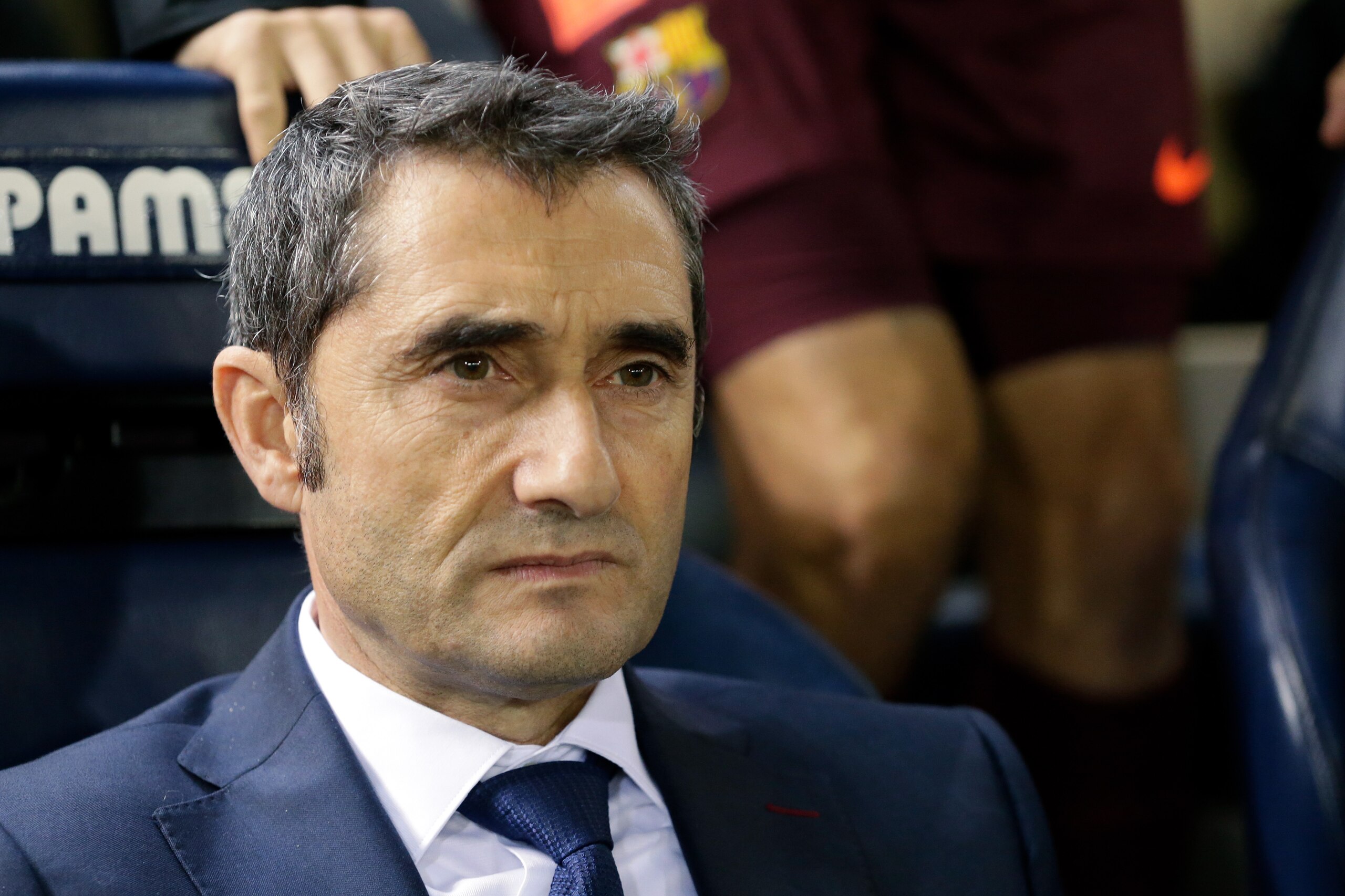 CASTELLON, SPAIN - DECEMBER 10: coach Ernesto Valverde of FC Barcelona during the Spanish Primera Division match between Villarreal v FC Barcelona at the Estadio de la Ceramica on December 10, 2017 in Castellon Spain (Photo by Jeroen Meuwsen/Soccrates/G CASTELLON, SPAIN - DECEMBER 10: coach Ernesto Valverde of FC Barcelona during the Spanish Primera Division match between Villarreal v FC Barcelona at the Estadio de la Ceramica on December 10, 2017 in Castellon Spain (Photo by Jeroen Meuwsen/Soccrates/G