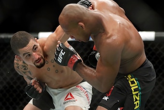 KANSAS CITY, MO - APRIL 15:  Robert Whittaker (l) battles Jacare Souza (r) during their Middleweight bout on UFC Fight Night at the Sprint Center on April 15, 2017 in Kansas City, Missouri.  (Photo by Jamie Squire/Getty Images)