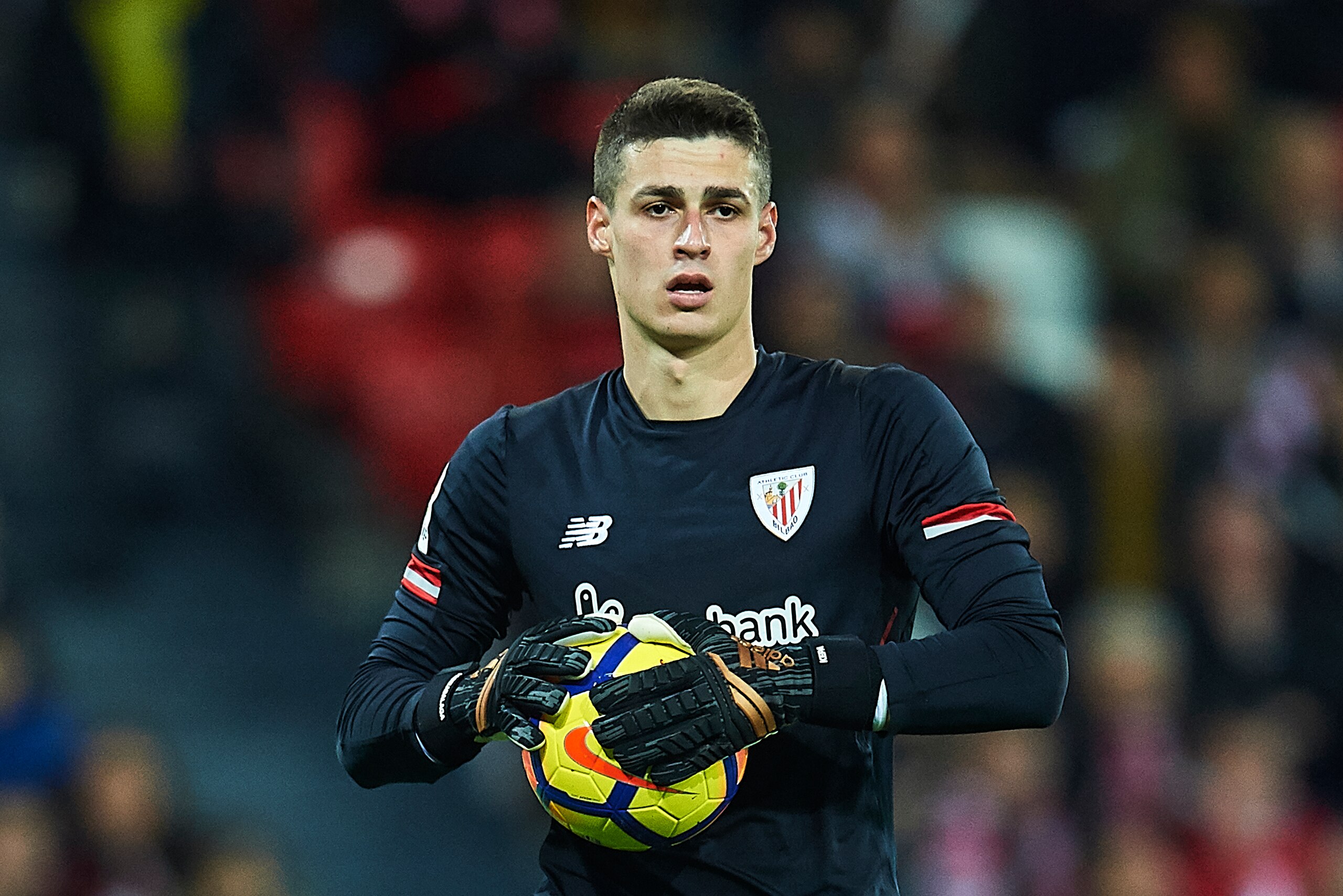 BILBAO, SPAIN - DECEMBER 02: Kepa Arrizabalaga of Athletic Club looks on during the La Liga match between Athletic Club and Real Madrid at Estadio de San Mames on December 2, 2017 in Bilbao, Spain. (Photo by Juan Manuel Serrano Arce/Getty Images) BILBAO, SPAIN - DECEMBER 02: Kepa Arrizabalaga of Athletic Club looks on during the La Liga match between Athletic Club and Real Madrid at Estadio de San Mames on December 2, 2017 in Bilbao, Spain. (Photo by Juan Manuel Serrano Arce/Getty Images)