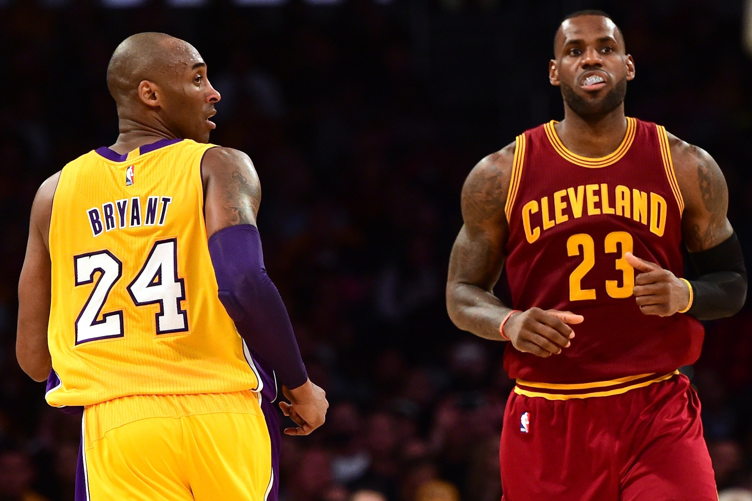 LOS ANGELES, CA - MARCH 10: LeBron James #23 of the Cleveland Cavaliers and Kobe Bryant #24 of the Los Angeles Lakers match up during the first half at Staples Center on March 10, 2016 in Los Angeles, California. NOTE TO USER: User expressly acknowledge LOS ANGELES, CA - MARCH 10: LeBron James #23 of the Cleveland Cavaliers and Kobe Bryant #24 of the Los Angeles Lakers match up during the first half at Staples Center on March 10, 2016 in Los Angeles, California. NOTE TO USER: User expressly acknowledge