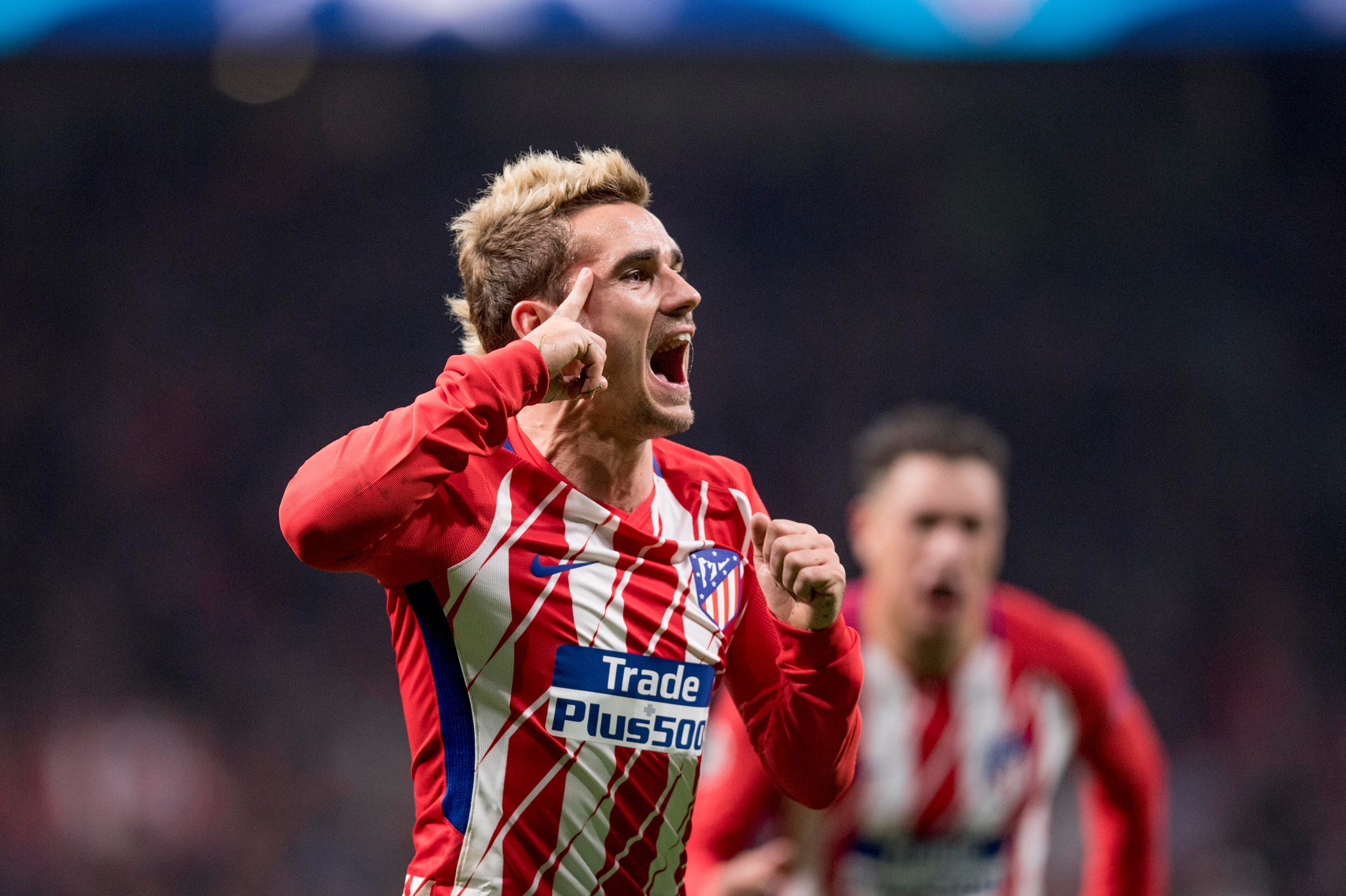 MADRID, SPAIN - NOVEMBER 22: Antoine Griezmann of Atletico de Madrid cerebrating after score a goal during the UEFA Champions League 2017-18 match between Atletico de Madrid and AS Roma at Wanda Metropolitano on 22 November 2017 in Madrid, Spain. (Photo b