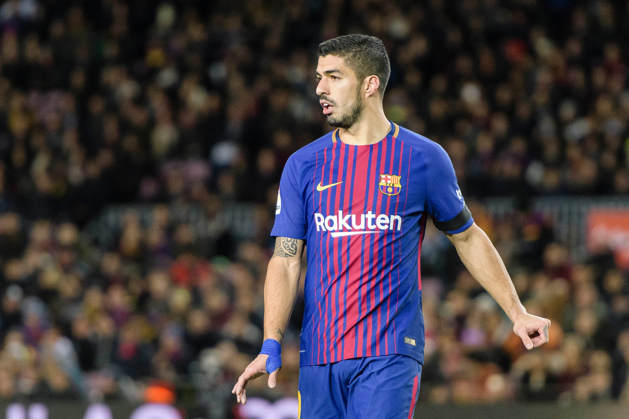 BARCELONA, SPAIN - DECEMBER 17: Luis Suarez of FC Barcelona reacts during the La Liga 2017-18 match between FC Barcelona and Deportivo La Coruna at Camp Nou Stadium on 17 December 2017 in Barcelona, Spain. (Photo by Power Sport Images/Getty Images)