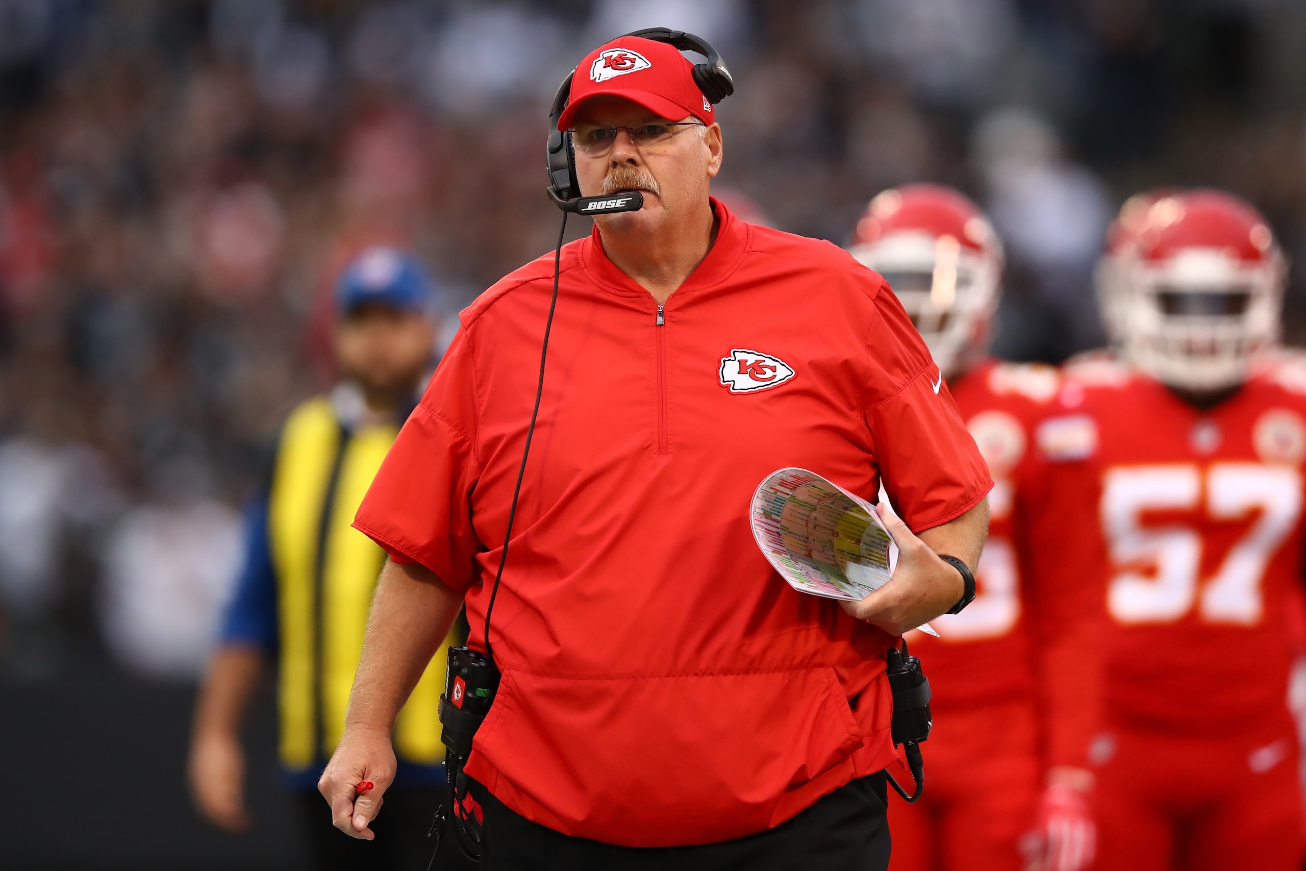OAKLAND, CA - OCTOBER 19: Head coach Andy Reid of the Kansas City Chiefs reacts to a play against the Oakland Raiders during their NFL game at Oakland-Alameda County Coliseum on October 19, 2017 in Oakland, California. (Photo by Ezra Shaw/Getty Images) OAKLAND, CA - OCTOBER 19: Head coach Andy Reid of the Kansas City Chiefs reacts to a play against the Oakland Raiders during their NFL game at Oakland-Alameda County Coliseum on October 19, 2017 in Oakland, California. (Photo by Ezra Shaw/Getty Images)