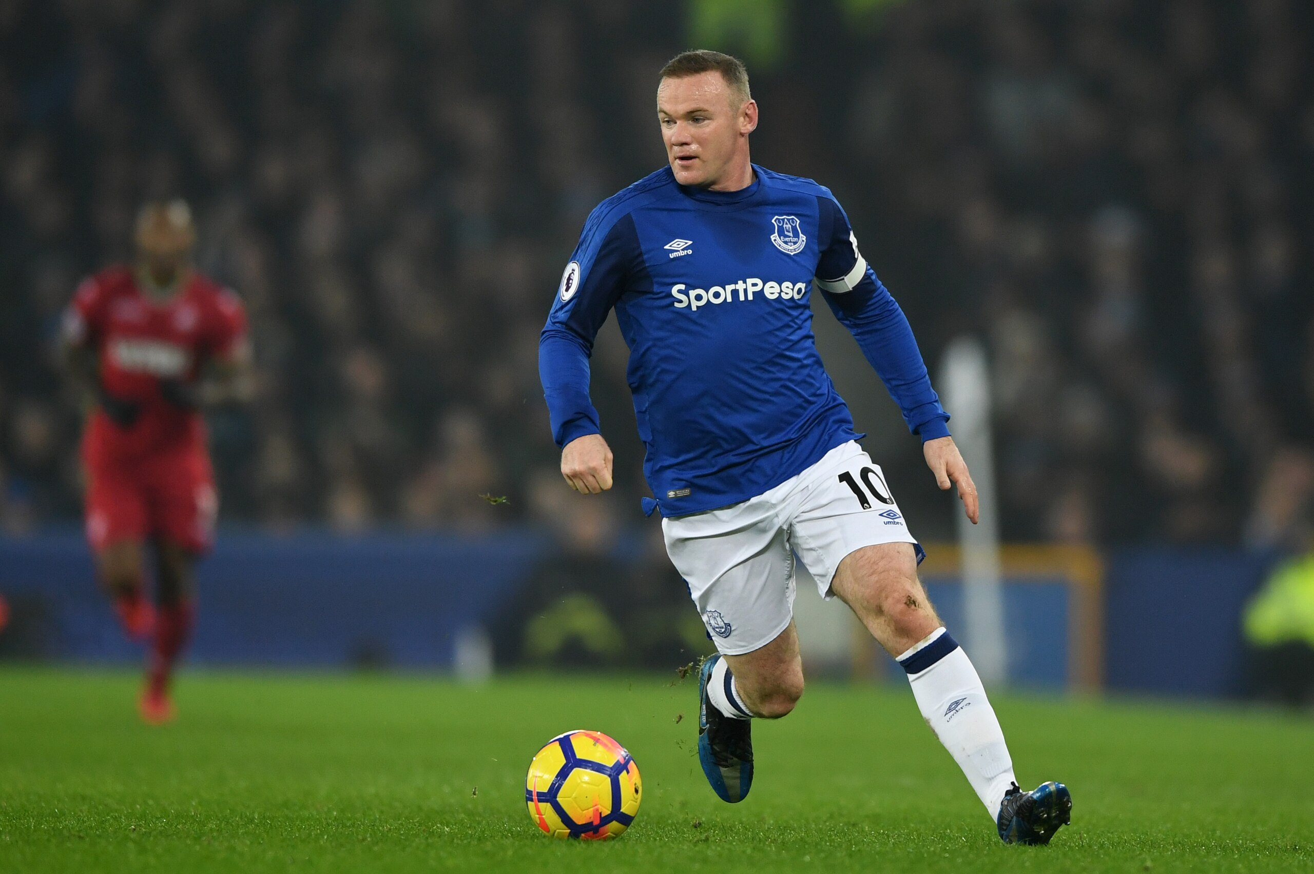 Wayne Rooney of Everton during the Premier League match between Everton and Swansea City at Goodison Park on December 18, 2017 in Liverpool, England.  (Photo by Gareth Copley/Getty Images)