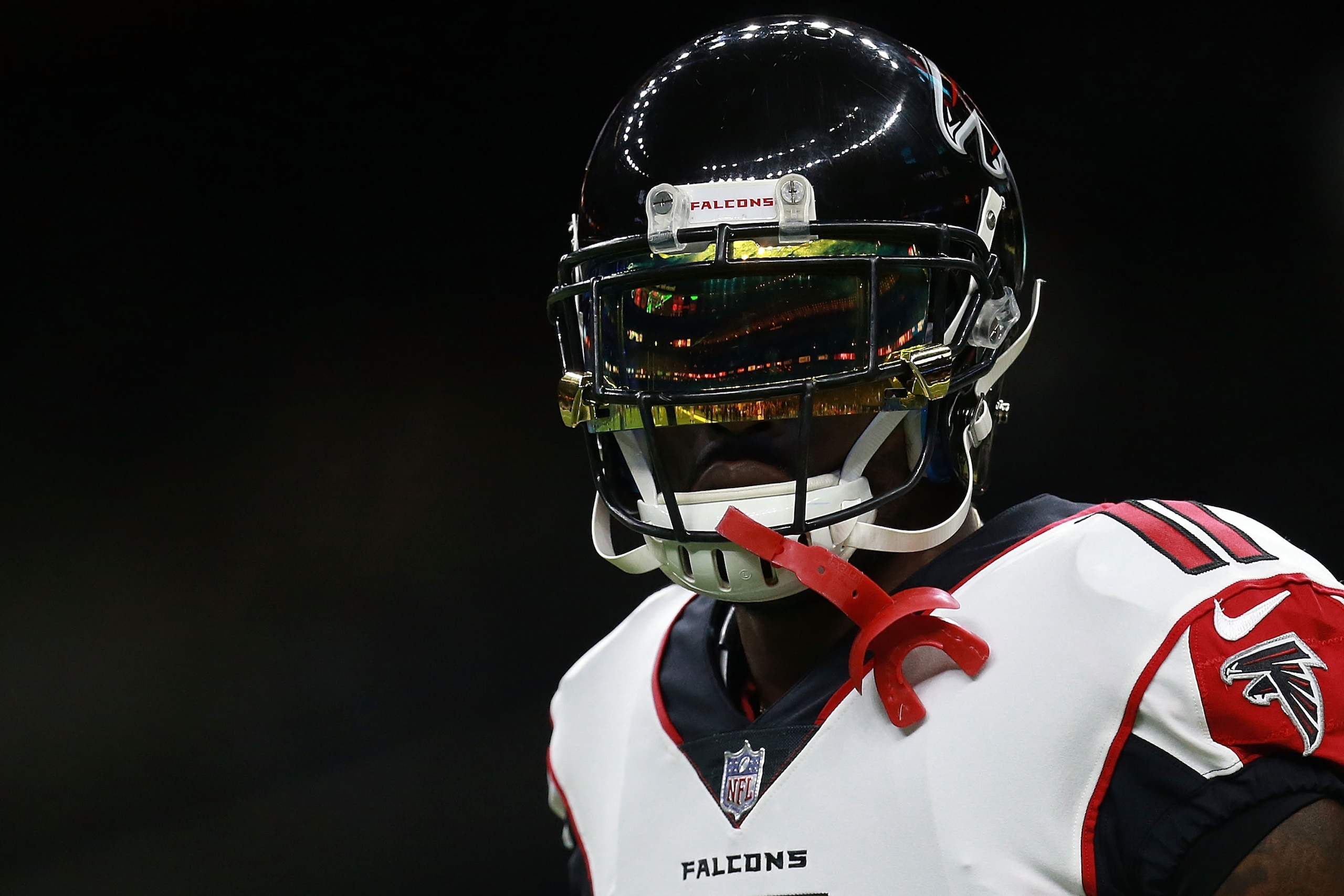 NEW ORLEANS, LA - DECEMBER 24: Julio Jones #11 of the Atlanta Falcons warms up before a game against the New Orleans Saints at the Mercedes-Benz Superdome on December 24, 2017 in New Orleans, Louisiana. (Photo by Sean Gardner/Getty Images) NEW ORLEANS, LA - DECEMBER 24: Julio Jones #11 of the Atlanta Falcons warms up before a game against the New Orleans Saints at the Mercedes-Benz Superdome on December 24, 2017 in New Orleans, Louisiana. (Photo by Sean Gardner/Getty Images)