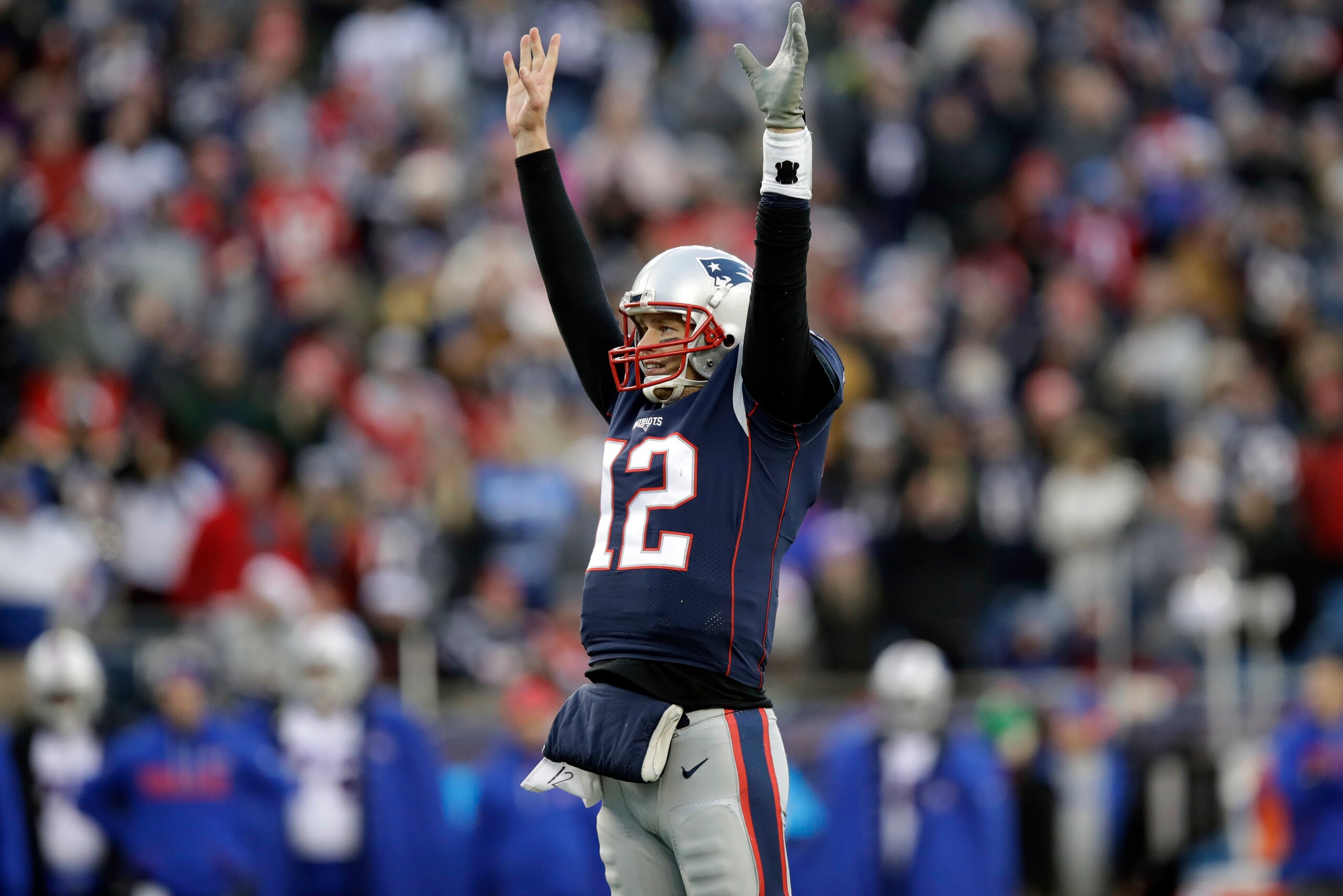 Tom Brady and the Patriots are in line for the top seed in the AFC playoffs.