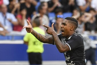 Bordeaux's Brazilian forward Malcom celebrates after scoring a goal during the L1 football match Olympique Lyonnais (OL) vs FC Girondins de Bordeaux (FCGB), on August 19, 2017 at the Groupama stadium in Décines-Charpieu near Lyon, southeastern France. / A