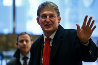 US Senator Joe Manchin leaves after a meeting with US President-elect Donald Trump at Trump Tower December 12, 2016 in New York. / AFP / KENA BETANCUR        (Photo credit should read KENA BETANCUR/AFP/Getty Images)