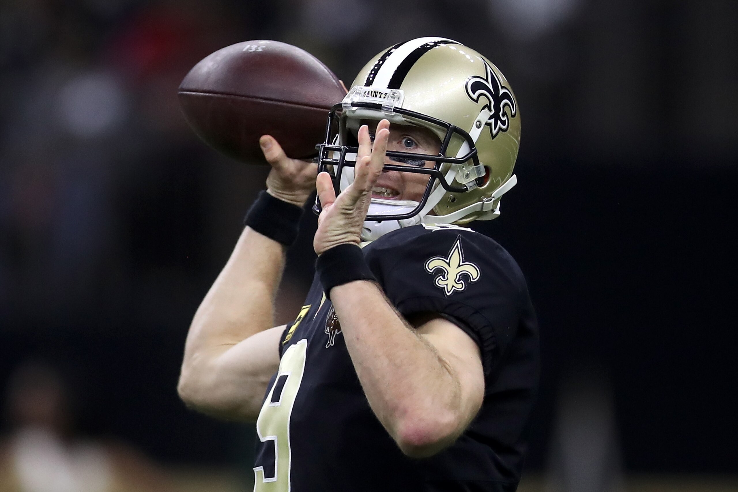 NEW ORLEANS, LA - DECEMBER 24: Drew Brees #9 of the New Orleans Saints in action against the Atlanta Falcons at Mercedes-Benz Superdome on December 24, 2017 in New Orleans, Louisiana. (Photo by Chris Graythen/Getty Images) NEW ORLEANS, LA - DECEMBER 24: Drew Brees #9 of the New Orleans Saints in action against the Atlanta Falcons at Mercedes-Benz Superdome on December 24, 2017 in New Orleans, Louisiana. (Photo by Chris Graythen/Getty Images)