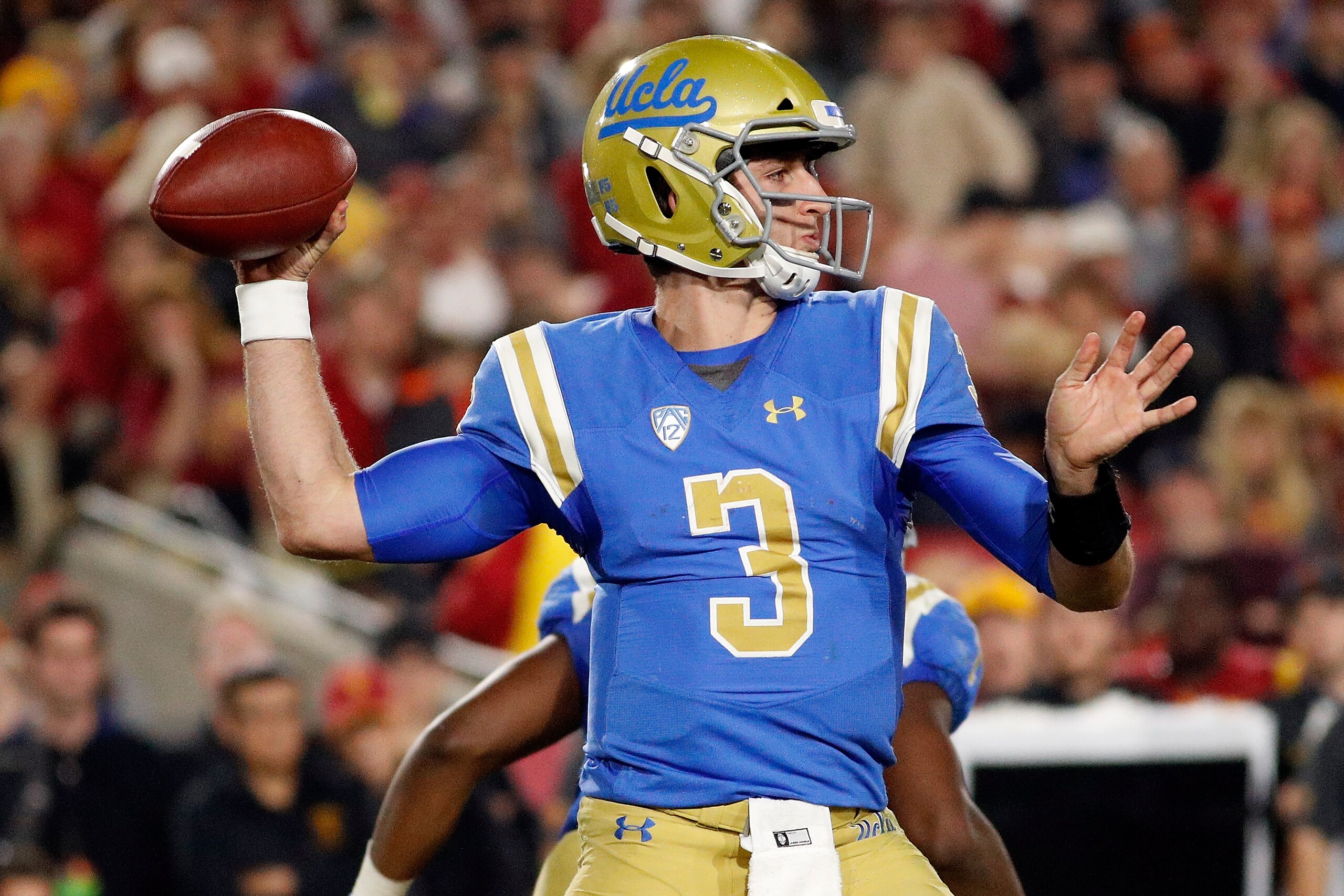LOS ANGELES, CA - NOVEMBER 18:  Josh Rosen #3 of the UCLA Bruins throws a pass during the NCAA college football game against the USC Trojans at the Los Angeles Memorial Coliseum on November 18, 2017 in Los Angeles, California.  (Photo by Josh Lefkowitz/Ge