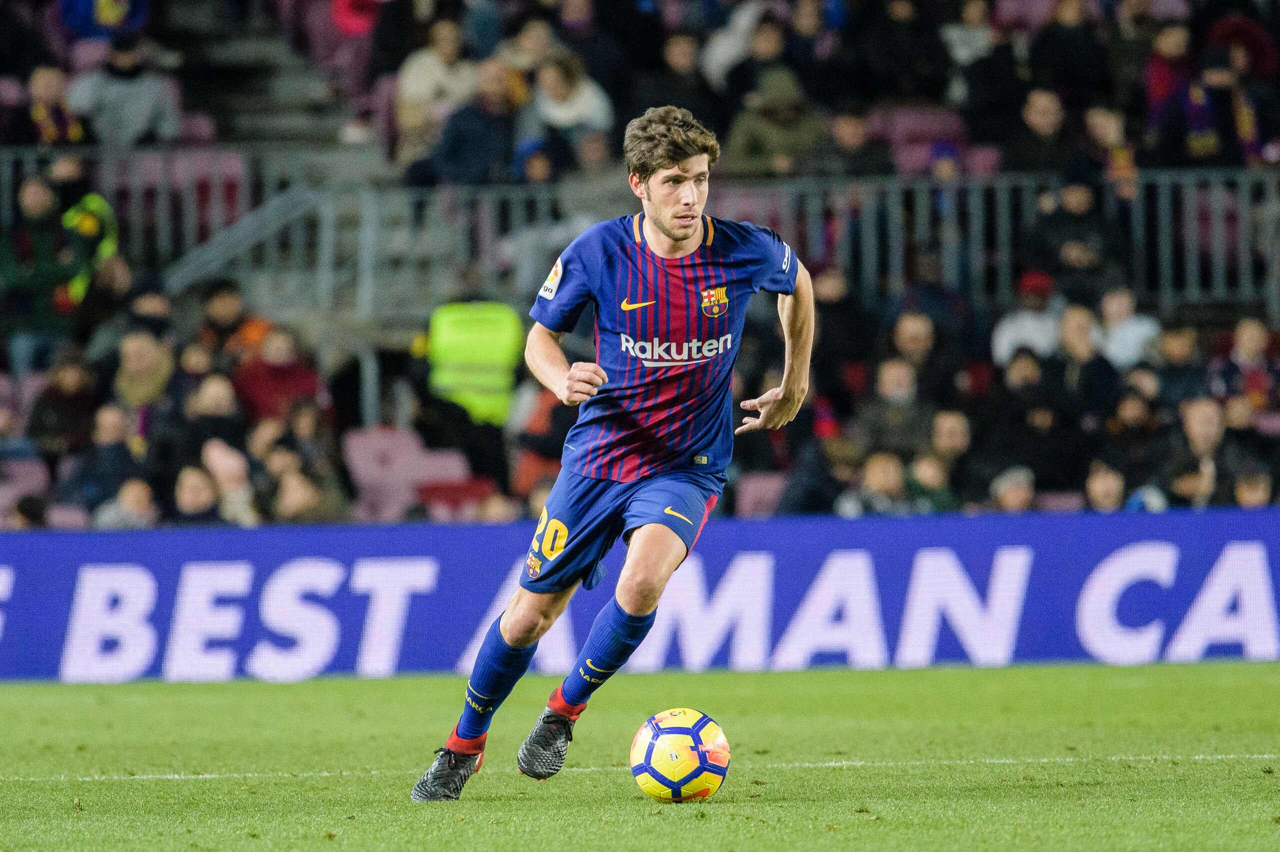BARCELONA, SPAIN - DECEMBER 17: Sergi Roberto of FC Barcelona in action during the La Liga 2017-18 match between FC Barcelona and Deportivo La Coruna at Camp Nou Stadium on 17 December 2017 in Barcelona, Spain. (Photo by Power Sport Images/Getty Images)