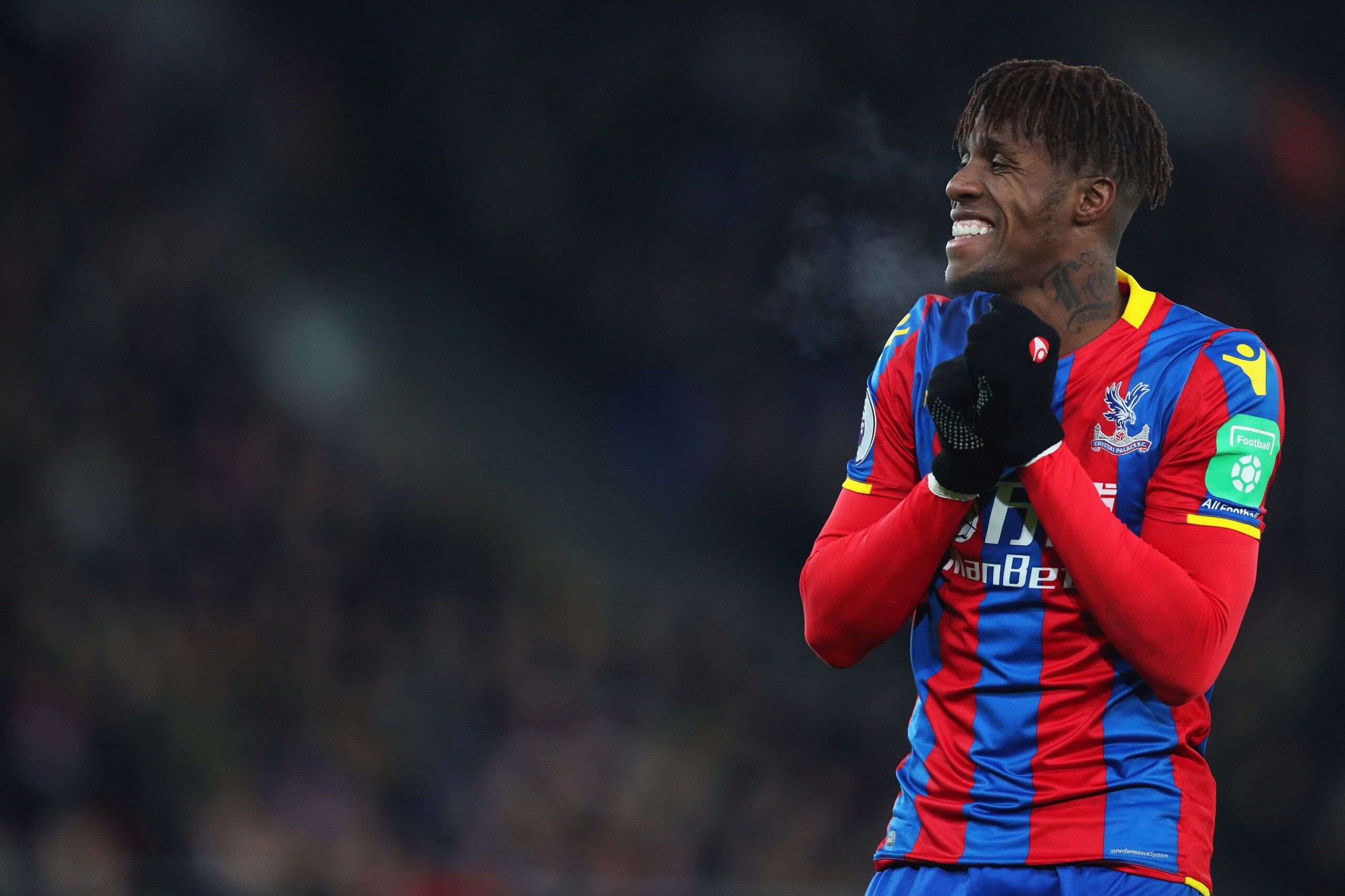 LONDON, ENGLAND - DECEMBER 28:  Wilfried Zaha of Crystal Palace reacts during the Premier League match between Crystal Palace and Arsenal at Selhurst Park on December 28, 2017 in London, England.  (Photo by Dan Istitene/Getty Images)
