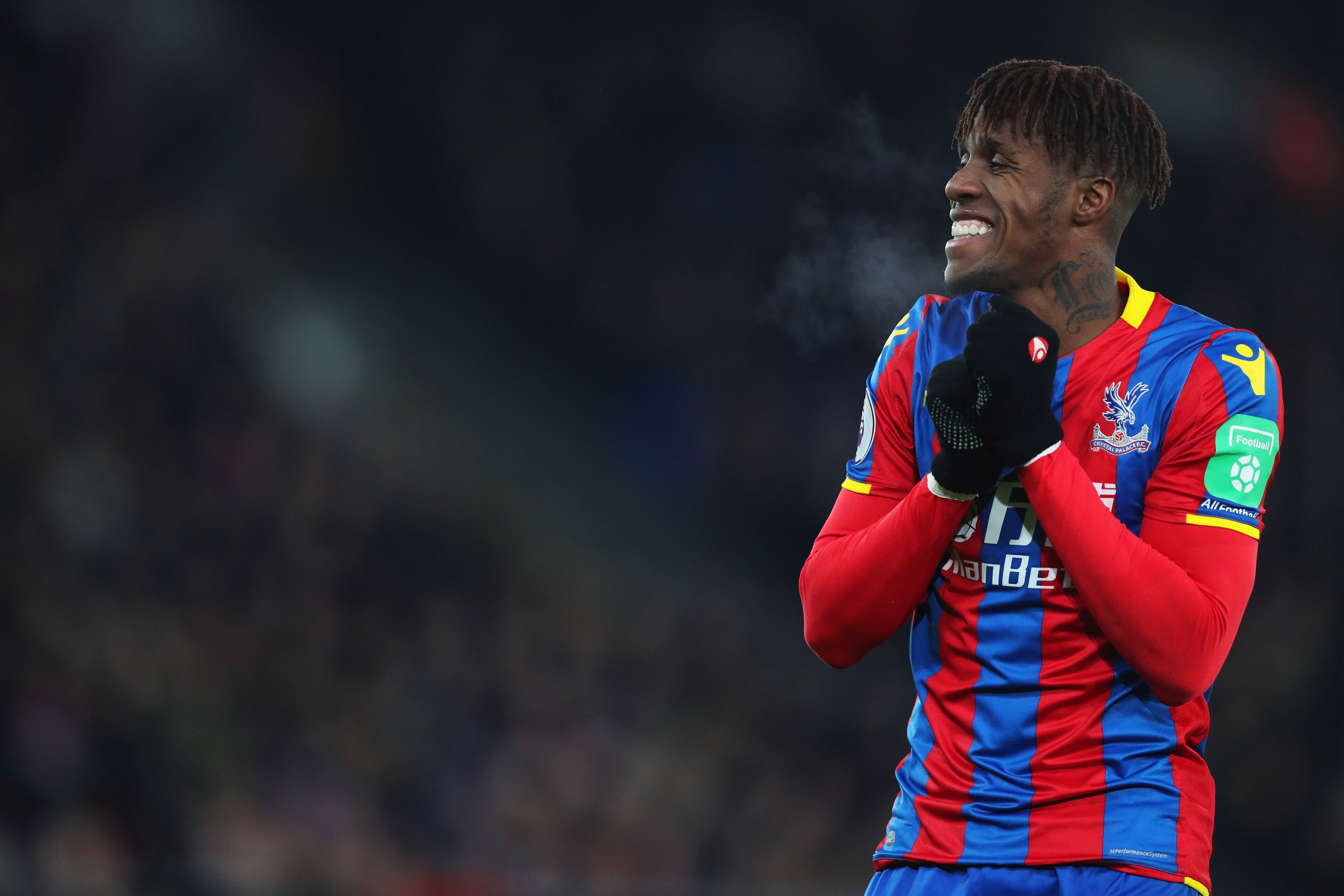 LONDON, ENGLAND - DECEMBER 28:  Wilfried Zaha of Crystal Palace reacts during the Premier League match between Crystal Palace and Arsenal at Selhurst Park on December 28, 2017 in London, England.  (Photo by Dan Istitene/Getty Images)