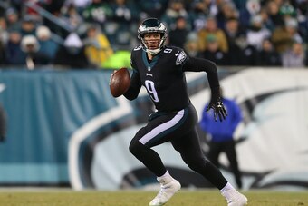 PHILADELPHIA, PA - DECEMBER 25: Quarterback Nick Foles #9 of the Philadelphia Eagles in action against the Oakland Raiders during a game at Lincoln Financial Field on December 25, 2017 in Philadelphia, Pennsylvania. The Eagles defeated the Raiders 19-10. 