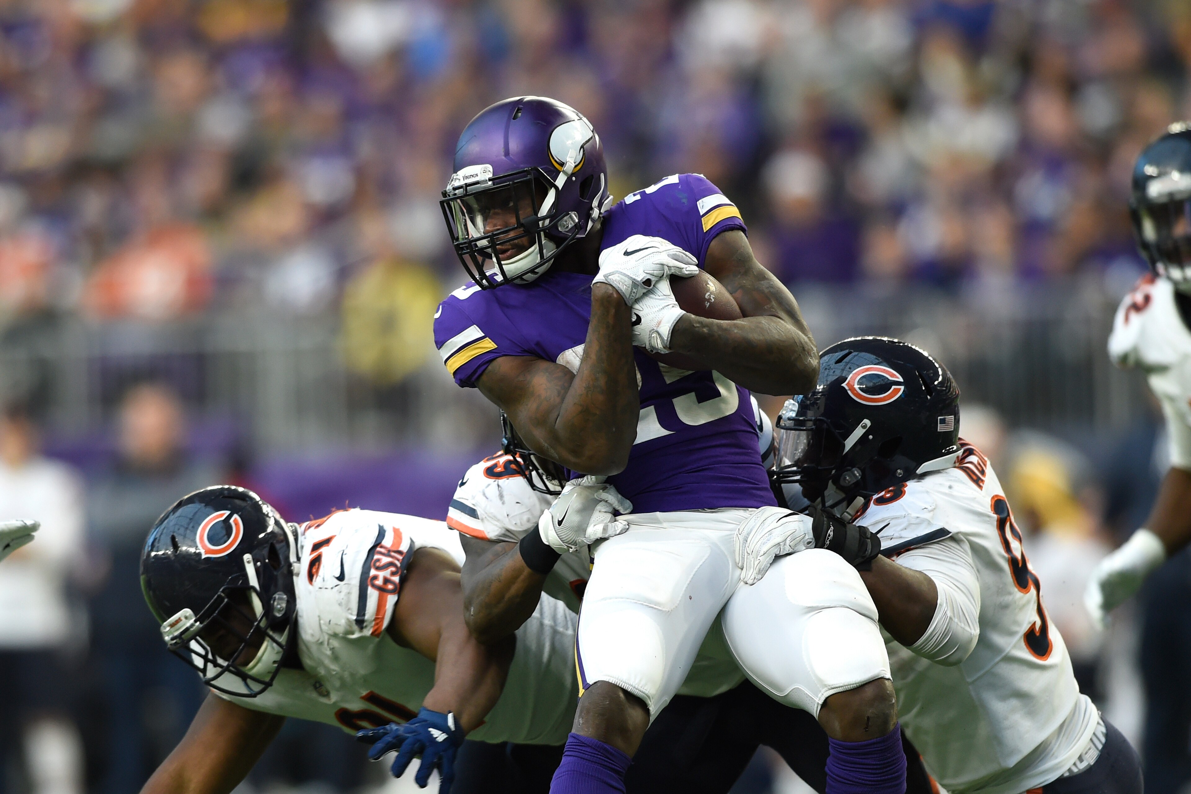 MINNEAPOLIS, MN - DECEMBER 31: Latavius Murray #25 of the Minnesota Vikings carries the ball in the fourth quarter of the game against the Chicago Bears on December 31, 2017 at U.S. Bank Stadium in Minneapolis, Minnesota. (Photo by Hannah Foslien/Getty Im