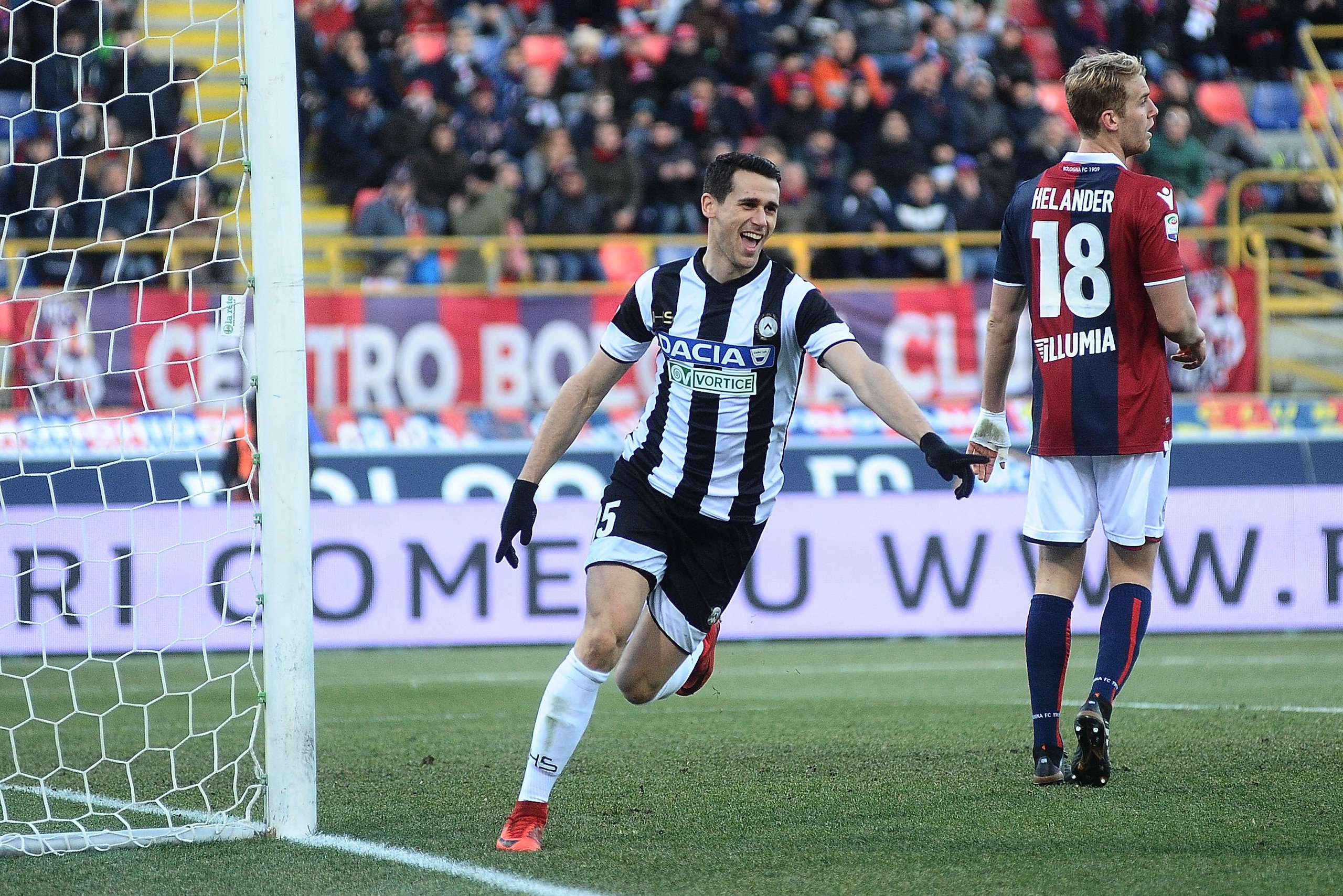 BOLOGNA, ITALY - DECEMBER 30:  Kevin Lasagna of Udinese Calcio celebrates after scoring his team's second goal during the serie A match between Bologna FC and Udinese Calcio at Stadio Renato Dall'Ara on December 30, 2017 in Bologna, Italy.  (Photo by Mari