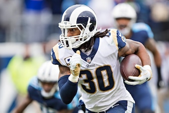 NASHVILLE, TN - DECEMBER 24:  Todd Gurley II #30 of the Los Angeles Rams runs the ball during a game against the Tennessee Titans at Nissan Stadium on December 24, 2017 in Nashville, Tennessee.  The Rams defeated the Titans 27-23.  (Photo by Wesley Hitt/G