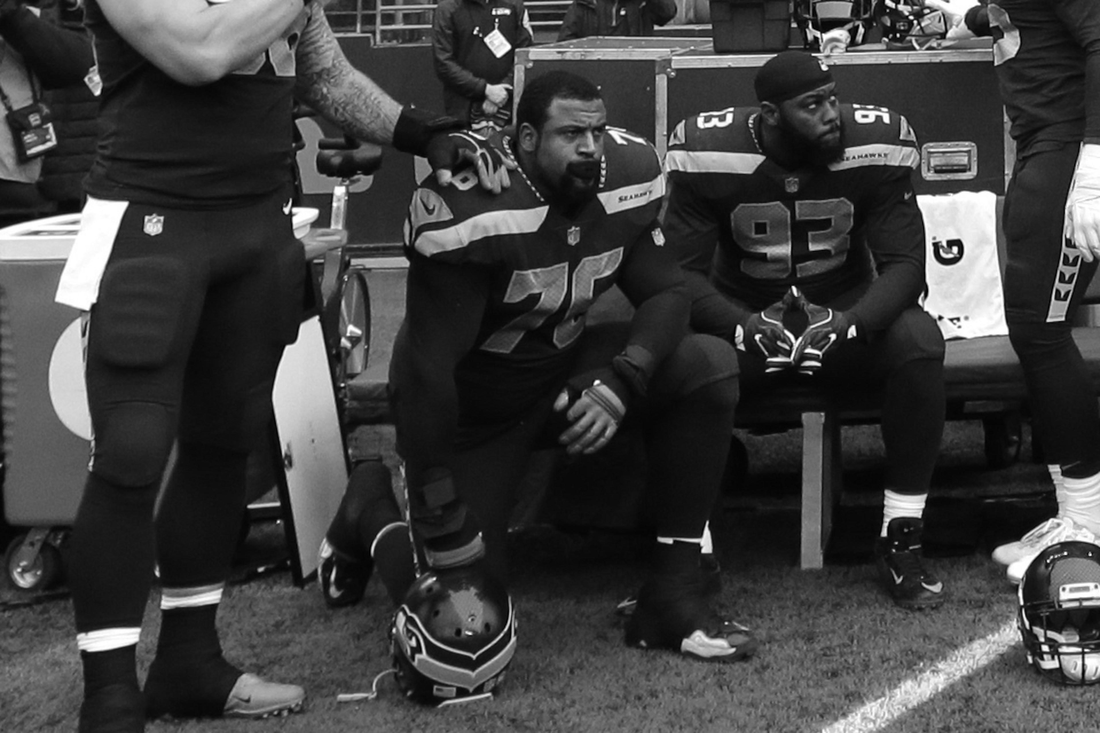 Kneeling: Duane Brown Kneeling: Duane Brown