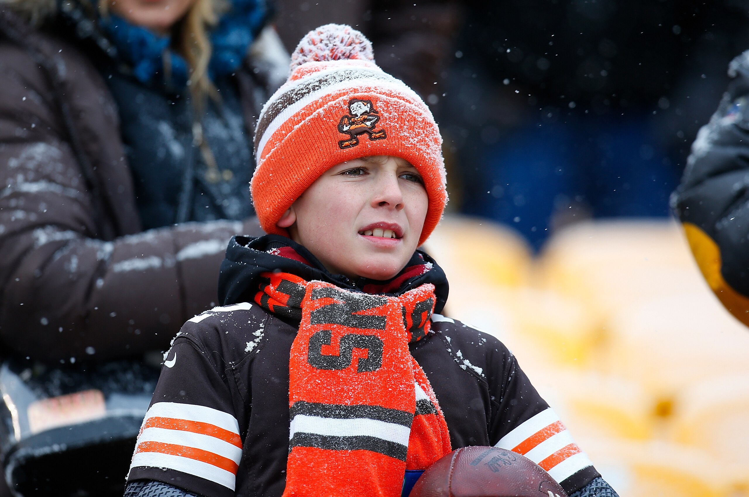 PITTSBURGH, PA - DECEMBER 31: A young Cleveland Browns fans watches warmups before the game against the Pittsburgh Steelers at Heinz Field on December 31, 2017 in Pittsburgh, Pennsylvania. (Photo by Justin K. Aller/Getty Images)