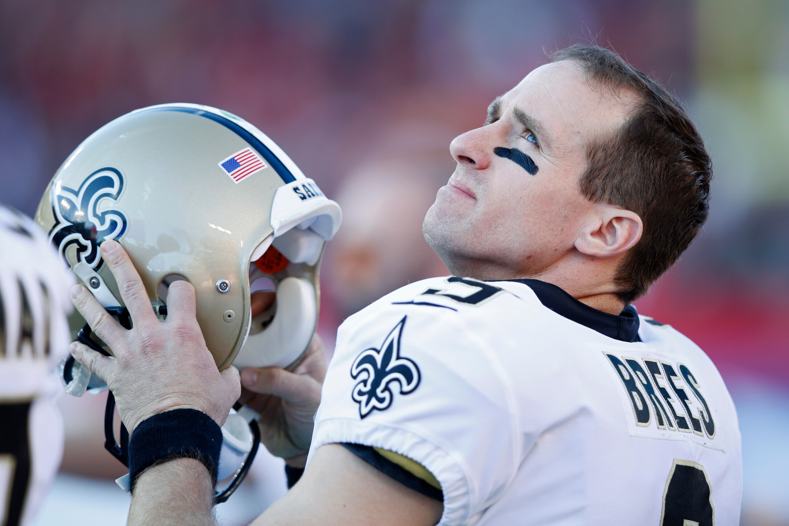 TAMPA, FL - DECEMBER 31: Drew Brees #9 of the New Orleans Saints looks on during a game against the Tampa Bay Buccaneers at Raymond James Stadium on December 31, 2017 in Tampa, Florida. The Buccaneers won 31-24. (Photo by Joe Robbins/Getty Images)