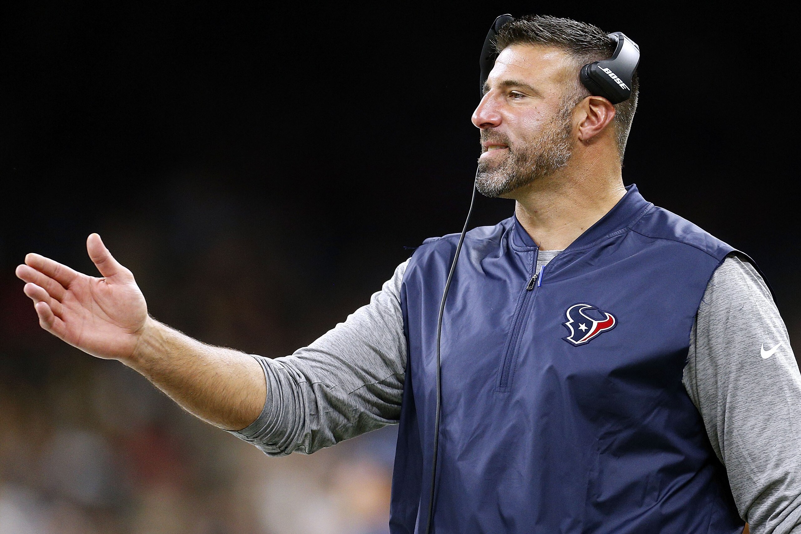 NEW ORLEANS, LA - AUGUST 26: Houston Texans defensive coordinator Mike Vrabel reacts during the first half of a preseason game against the New Orleans Saints at the Mercedes-Benz Superdome on August 26, 2017 in New Orleans, Louisiana. (Photo by Jonathan NEW ORLEANS, LA - AUGUST 26: Houston Texans defensive coordinator Mike Vrabel reacts during the first half of a preseason game against the New Orleans Saints at the Mercedes-Benz Superdome on August 26, 2017 in New Orleans, Louisiana. (Photo by Jonathan