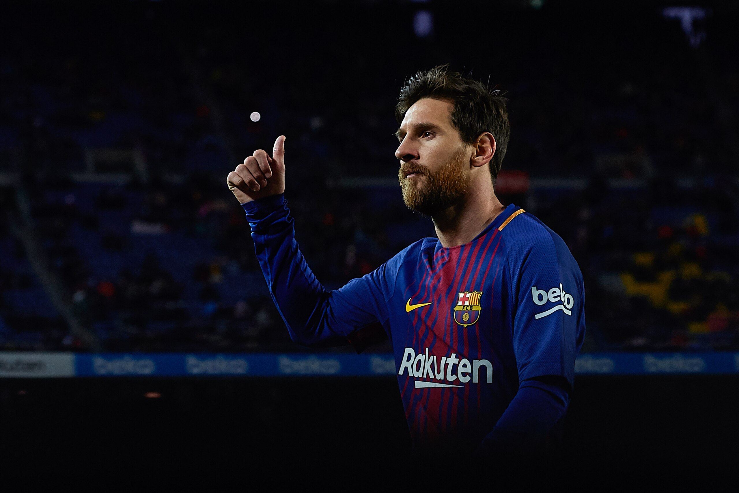 BARCELONA, SPAIN - JANUARY 07:  Lionel Messi of Barcelona reacts during the La Liga match between Barcelona and Levante at Camp Nou on January 7, 2018 in Barcelona, Spain.  (Photo by Manuel Queimadelos Alonso/Getty Images)