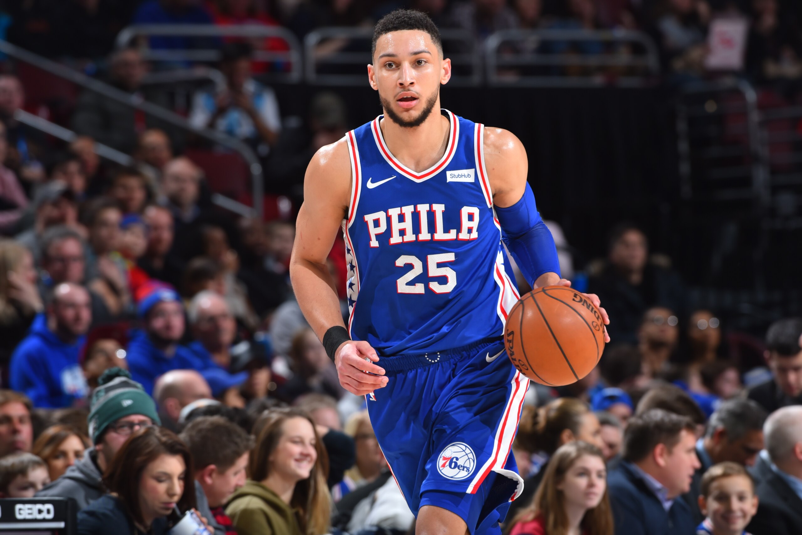PHILADELPHIA,PA -  JANUARY 3 : Ben Simmons #25 of the Philadelphia 76ers dribbles up court against the San Antonio Spurs at Wells Fargo Center on January 3, 2018 in Philadelphia, Pennsylvania NOTE TO USER: User expressly acknowledges and agrees that, by d