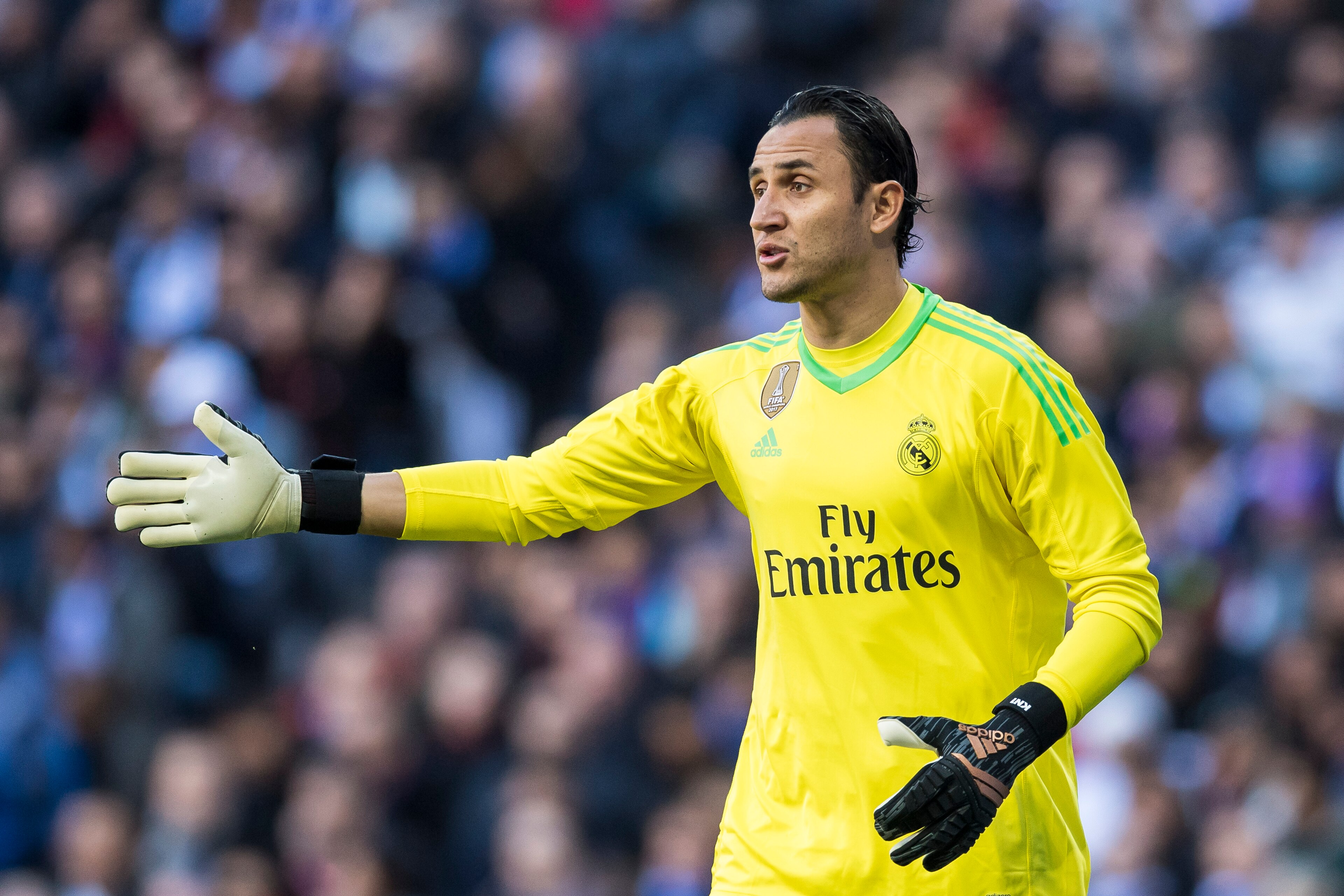 MADRID, SPAIN - DECEMBER 23: Goalkeeper Keylor Navas of Real Madrid gestures during the La Liga 2017-18 match between Real Madrid and FC Barcelona at Santiago Bernabeu Stadium on December 23 2017 in Madrid, Spain. (Photo by Power Sport Images/Getty Images