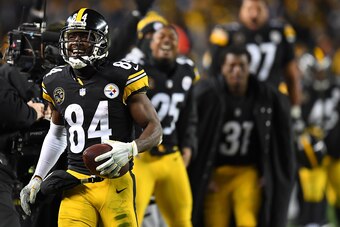 PITTSBURGH, PA - DECEMBER 10: Antonio Brown #84 of the Pittsburgh Steelers reacts after a reception for a first down in the fourth quarter during the game against the Baltimore Ravens at Heinz Field on December 10, 2017 in Pittsburgh, Pennsylvania. (Photo