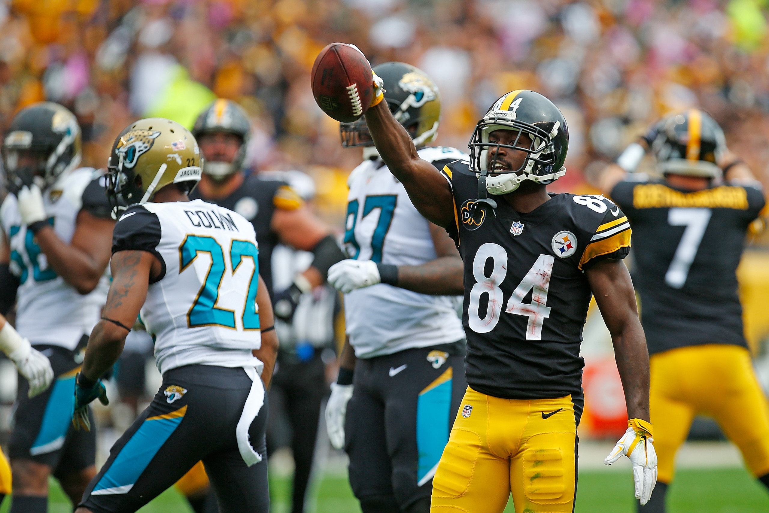 PITTSBURGH, PA - OCTOBER 08: Antonio Brown #84 of the Pittsburgh Steelers reacts after a reception for a first down in the first half during the game against the Jacksonville Jaguars at Heinz Field on October 8, 2017 in Pittsburgh, Pennsylvania. (Photo by
