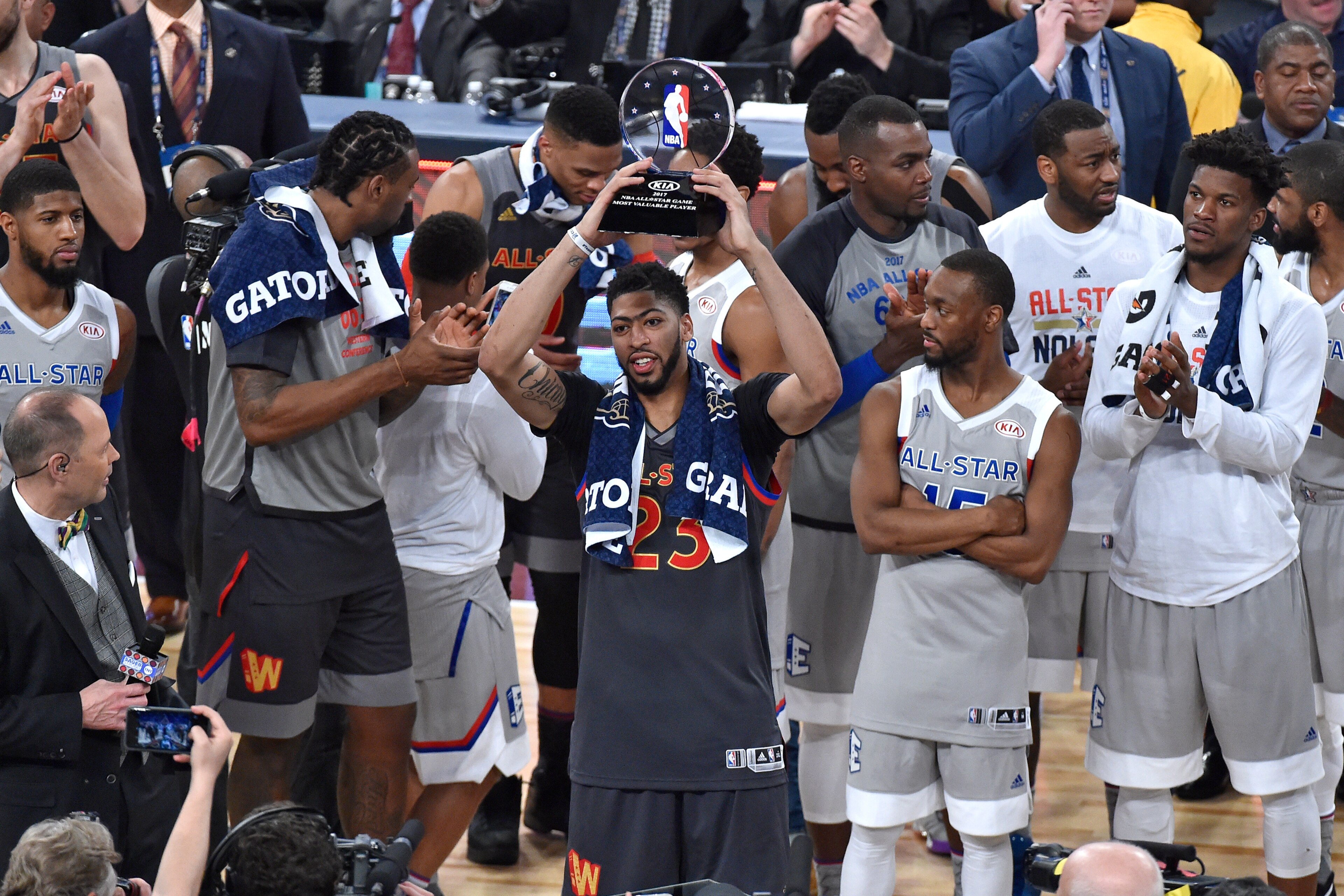 NEW ORLEANS - FEBRUARY 19:  Anthony Davis #23 of the Western Conference All-Star Team holds up the MVP trophy after the 2017 NBA All-Star Game on February 19, 2017 at the Smoothie King Center in New Orleans, Louisiana. NOTE TO USER: User expressly acknowl