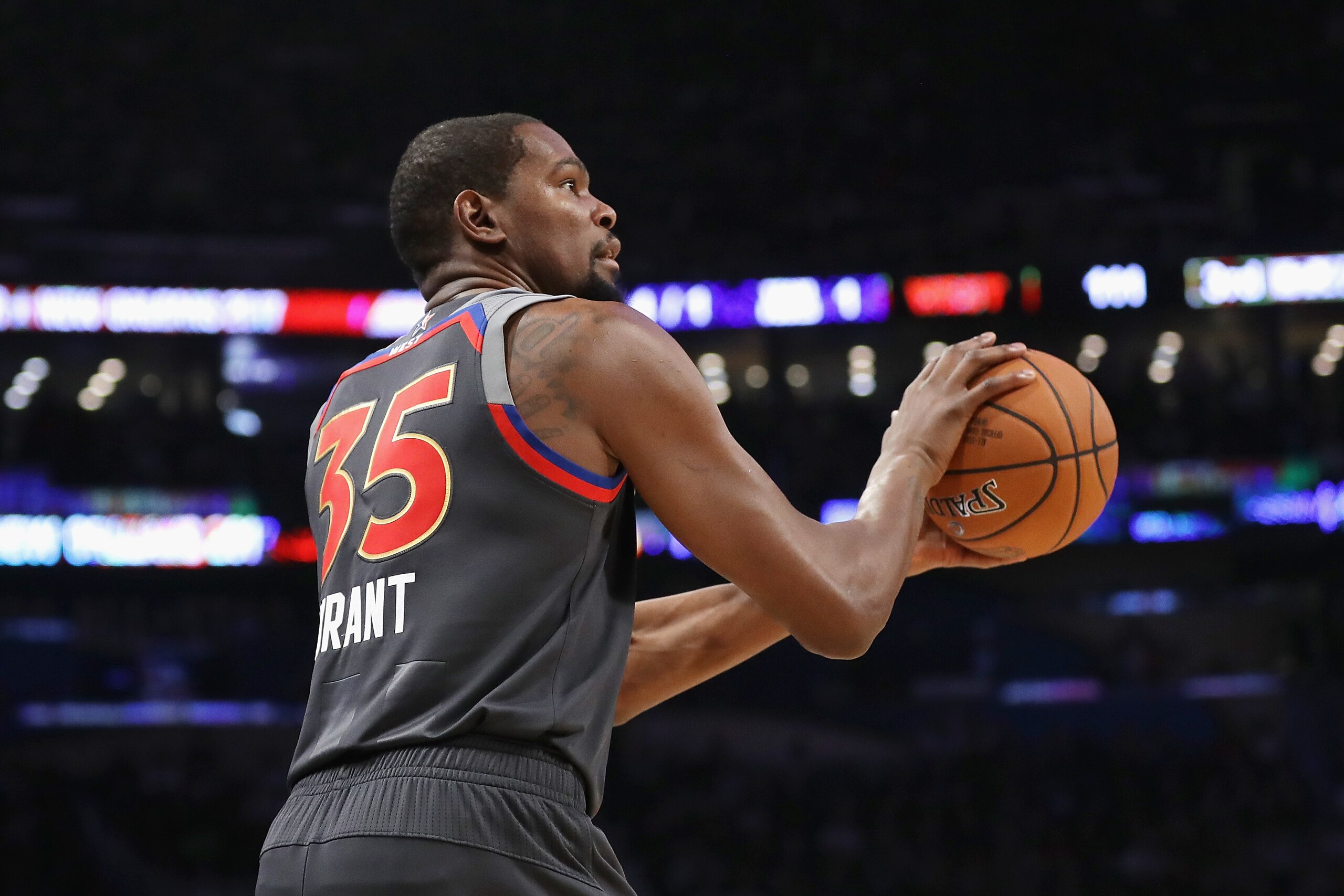 NEW ORLEANS, LA - FEBRUARY 19:  Kevin Durant #35 of the Golden State Warriors shoots the ball in the second half of the 2017 NBA All-Star Game at Smoothie King Center on February 19, 2017 in New Orleans, Louisiana. NOTE TO USER: User expressly acknowledge