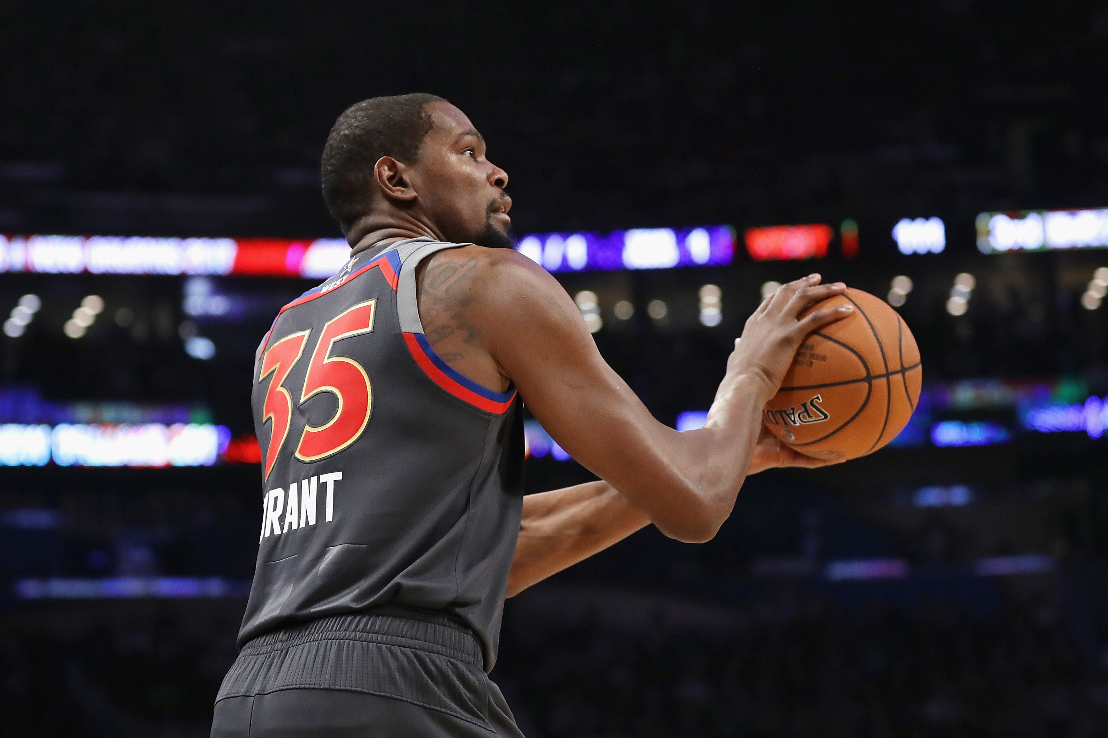 NEW ORLEANS, LA - FEBRUARY 19:  Kevin Durant #35 of the Golden State Warriors shoots the ball in the second half of the 2017 NBA All-Star Game at Smoothie King Center on February 19, 2017 in New Orleans, Louisiana. NOTE TO USER: User expressly acknowledge
