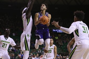 Jordan Howard ranks fifth in the nation in scoring at 24.3 points per game for Central Arkansas.