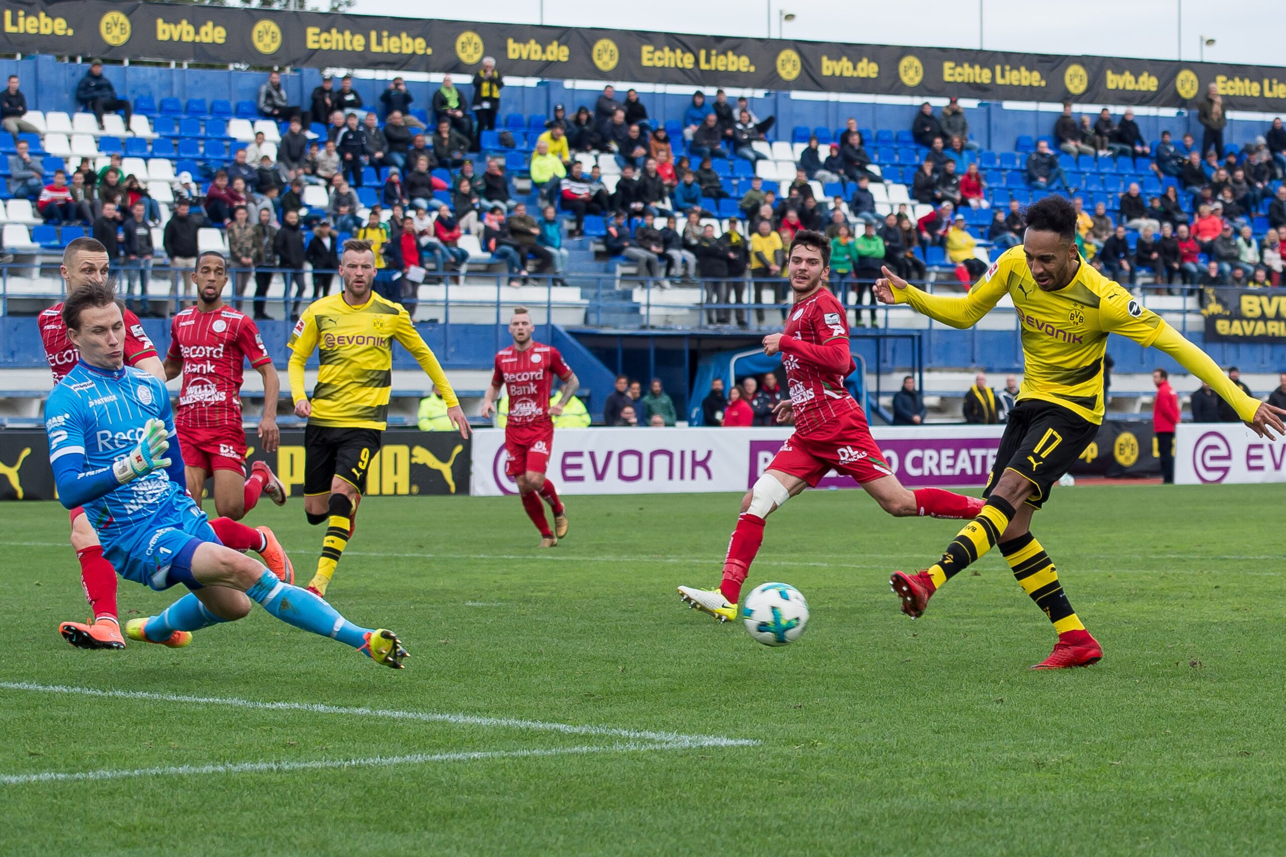 MARBELLA, SPAIN - JANUARY 08: Auba, Pierre-Emerick Aubameyang of Dortmund scores the team`s second goal during the Friendly match between Borussia Dortmund and SV Zulte Waregem at Estadio Municipal de Marbella on January 08, 2018 in Marbella, Spain. (Phot MARBELLA, SPAIN - JANUARY 08: Auba, Pierre-Emerick Aubameyang of Dortmund scores the team`s second goal during the Friendly match between Borussia Dortmund and SV Zulte Waregem at Estadio Municipal de Marbella on January 08, 2018 in Marbella, Spain. (Phot