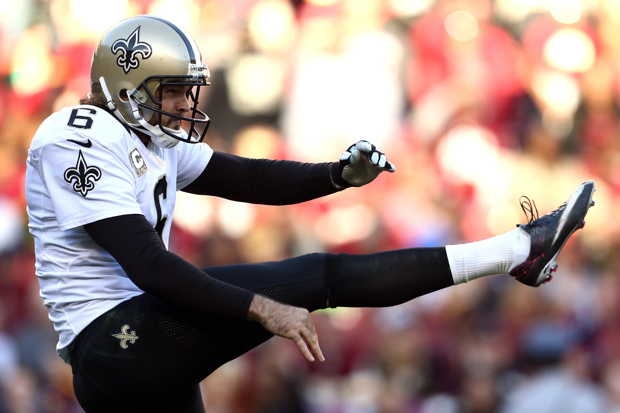 LANDOVER, MD - NOVEMBER 15: Punter Thomas Morstead #6 of the New Orleans Saints kicks a punt against the Washington Redskins in the third quarter at FedExField on November 15, 2015 in Landover, Maryland. (Photo by Matt Hazlett/Getty Images)