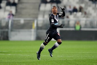 BORDEAUX, FRANCE - NOVEMBER 29:  Malcom of Bordeaux gestures after his goal during the Ligue 1 match between FC Girondins de Bordeaux and AS Saint-Etienne   at Stade Matmut Atlantique on November 29, 2017 in Bordeaux, .  (Photo by Romain Perrocheau/Getty 